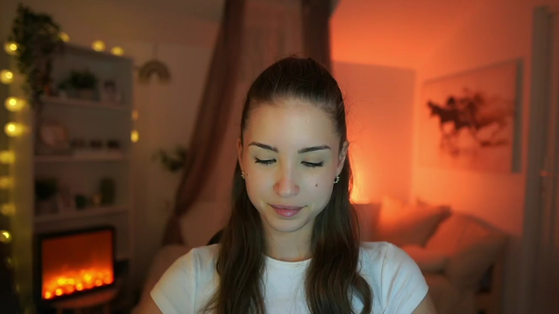 Gallery image thumbnail from Shy_jane's myfreecams stream on, 06/27/2024, 15:40 image 15 of 20