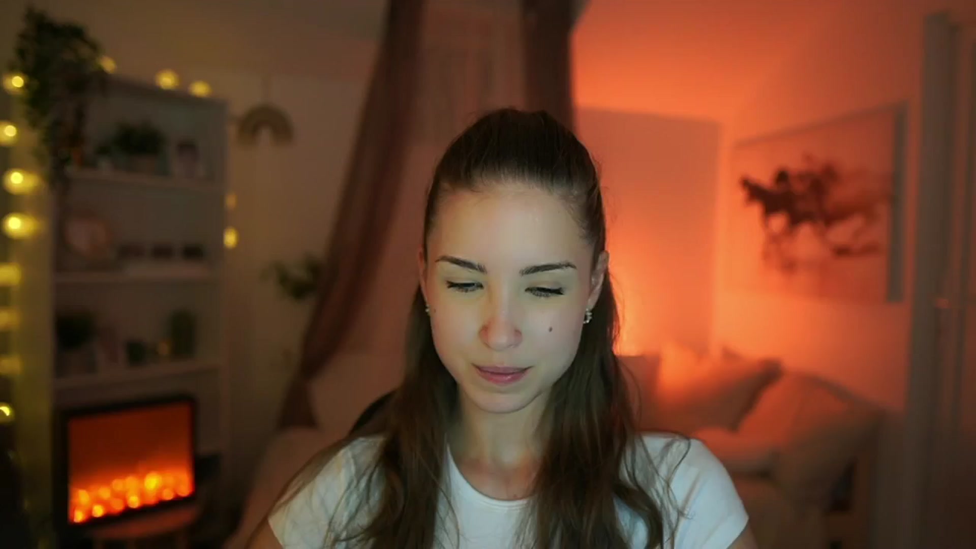 Gallery image thumbnail from Shy_jane's myfreecams stream on, 06/27/2024, 16:35 image 7 of 20