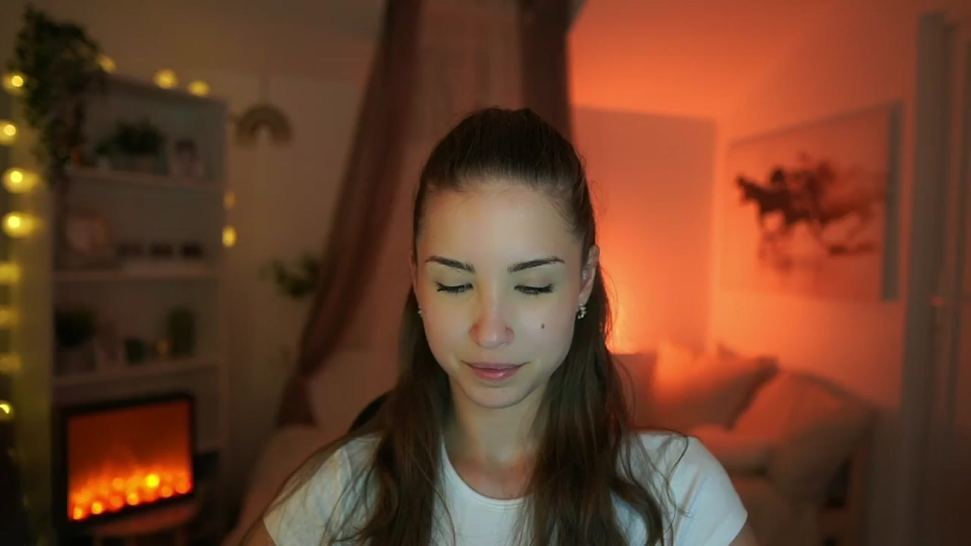 Gallery image thumbnail from Shy_jane's myfreecams stream on, 06/27/2024, 16:35 image 10 of 20