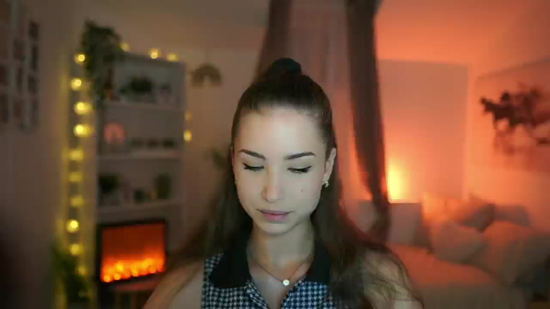 Gallery image thumbnail from Shy_jane's myfreecams stream on, 06/30/2024, 08:39 image 2 of 20