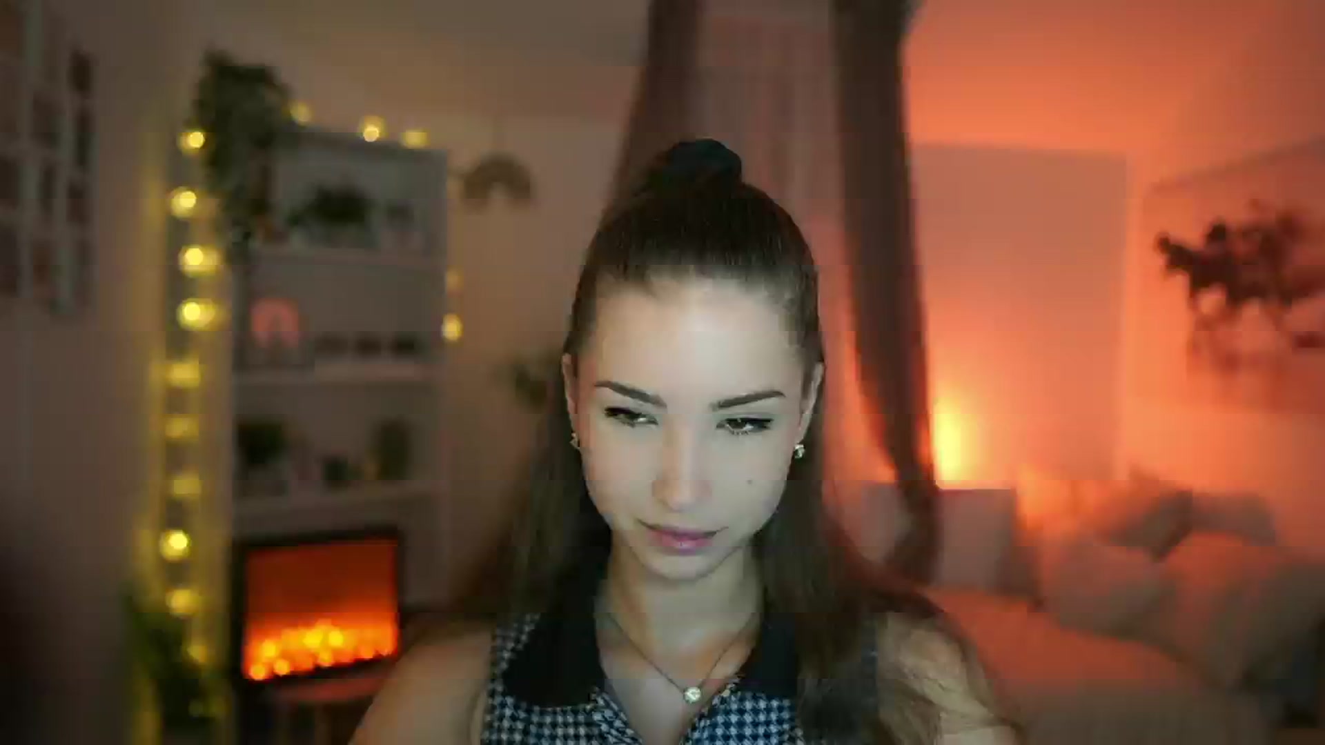 Gallery image thumbnail from Shy_jane's myfreecams stream on, 06/30/2024, 08:39 image 18 of 20