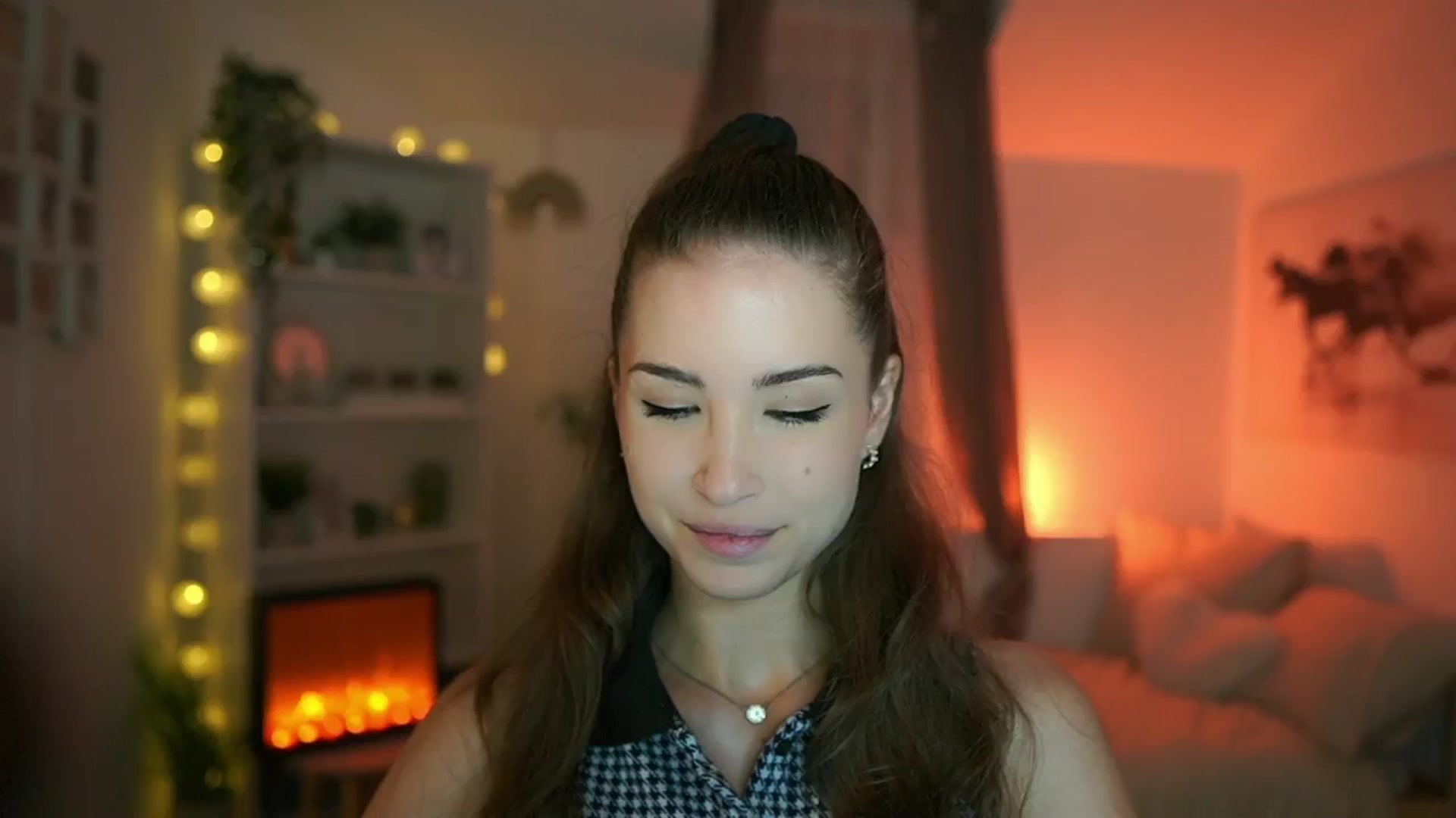 Gallery image thumbnail from Shy_jane's myfreecams stream on, 06/30/2024, 10:05 image 19 of 20