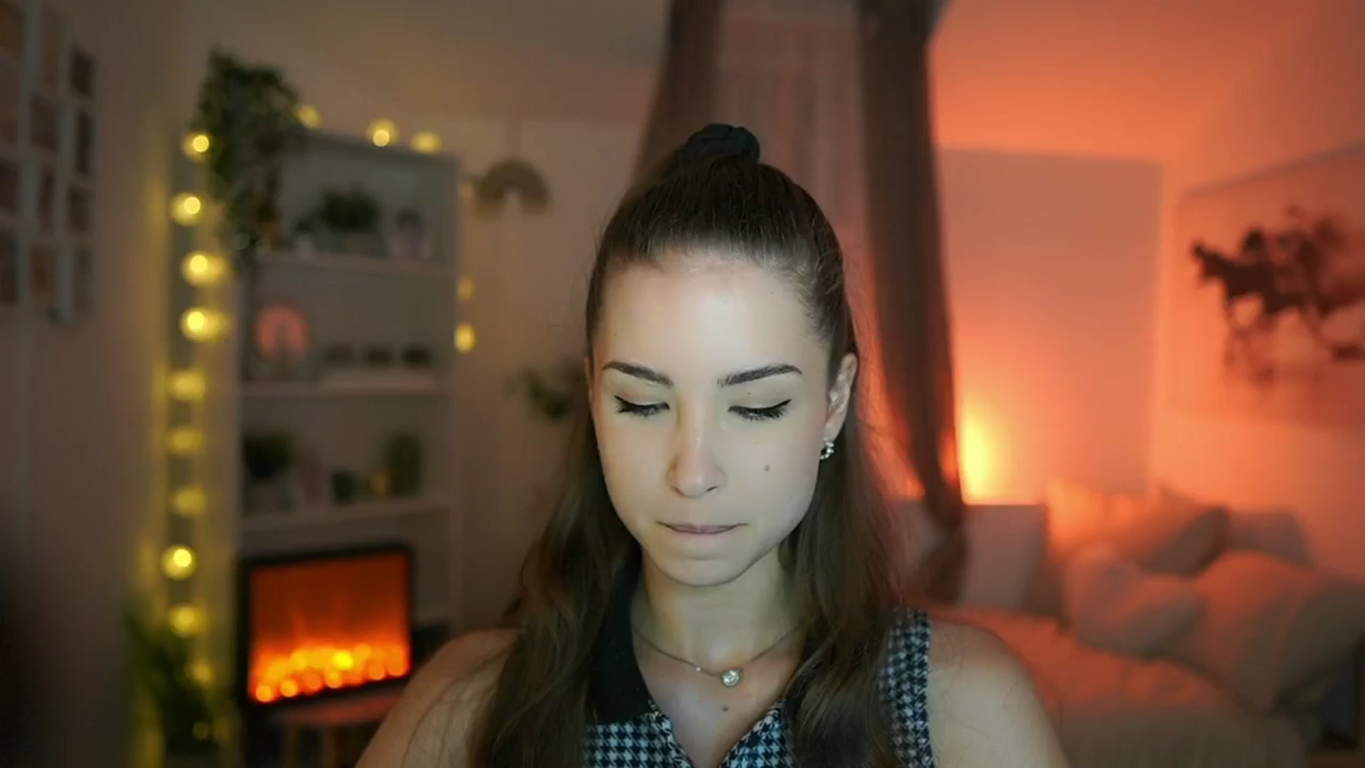 Gallery image thumbnail from Shy_jane's myfreecams stream on, 06/30/2024, 10:05 image 8 of 20