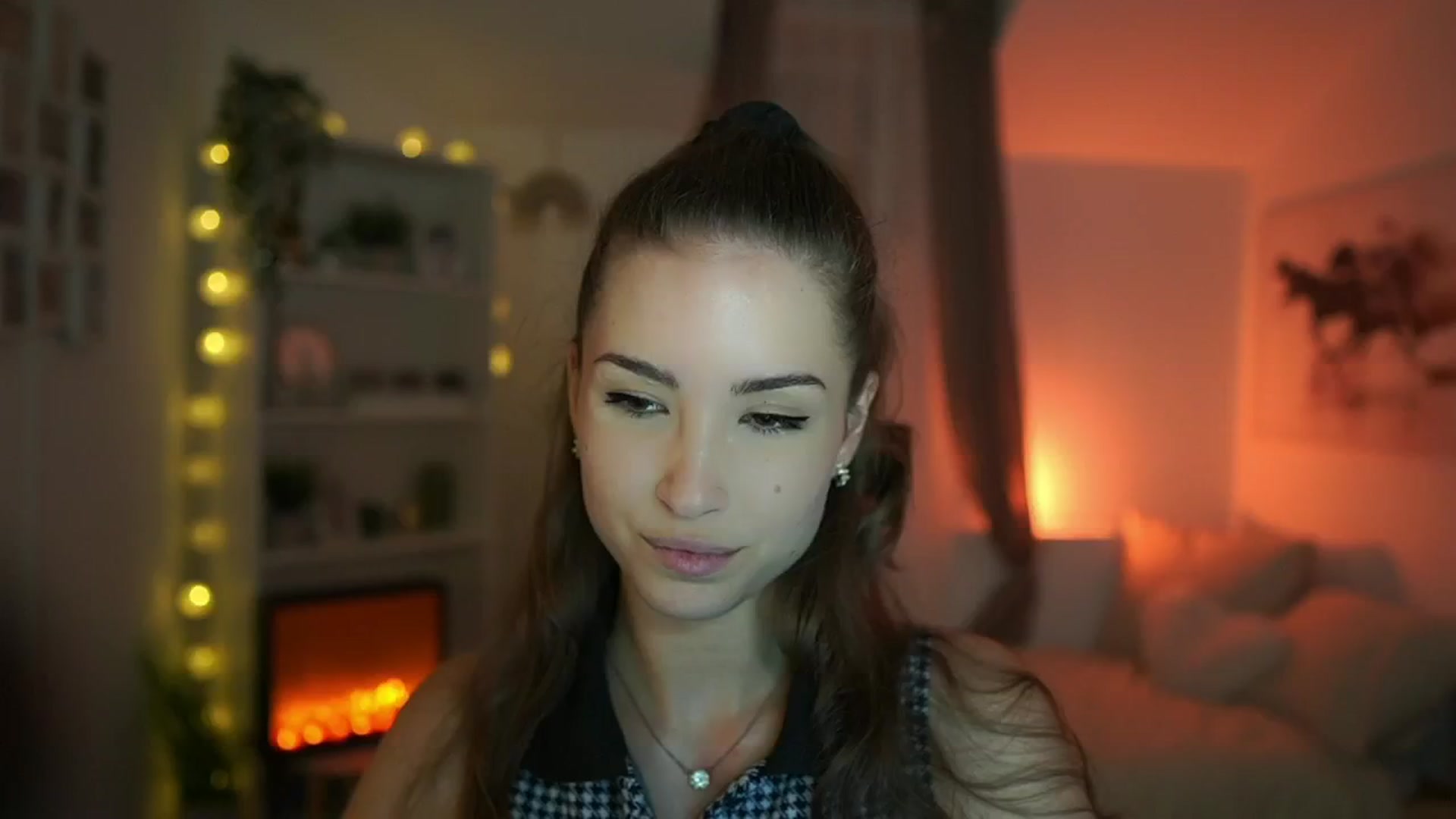 Gallery image thumbnail from Shy_jane's myfreecams stream on, 06/30/2024, 11:08 image 13 of 20