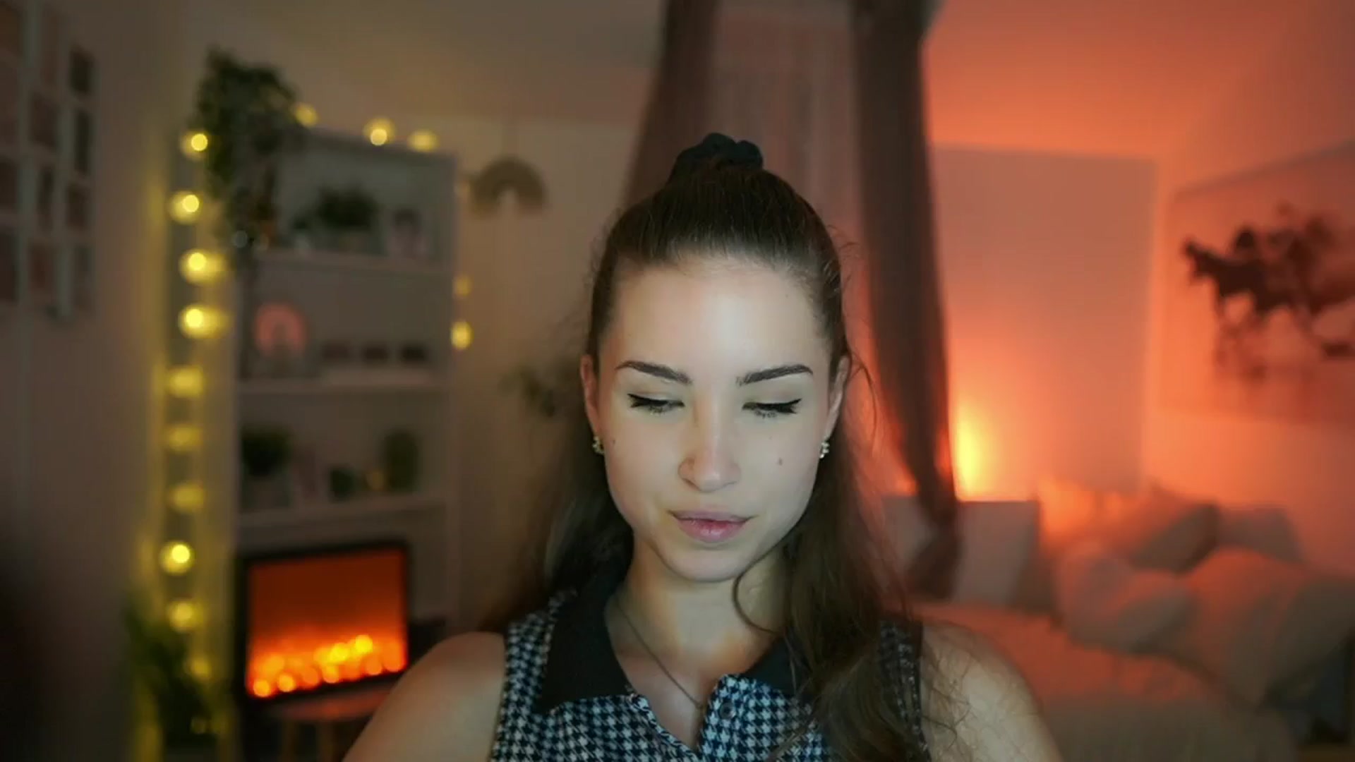Gallery image thumbnail from Shy_jane's myfreecams stream on, 06/30/2024, 12:32 image 13 of 20