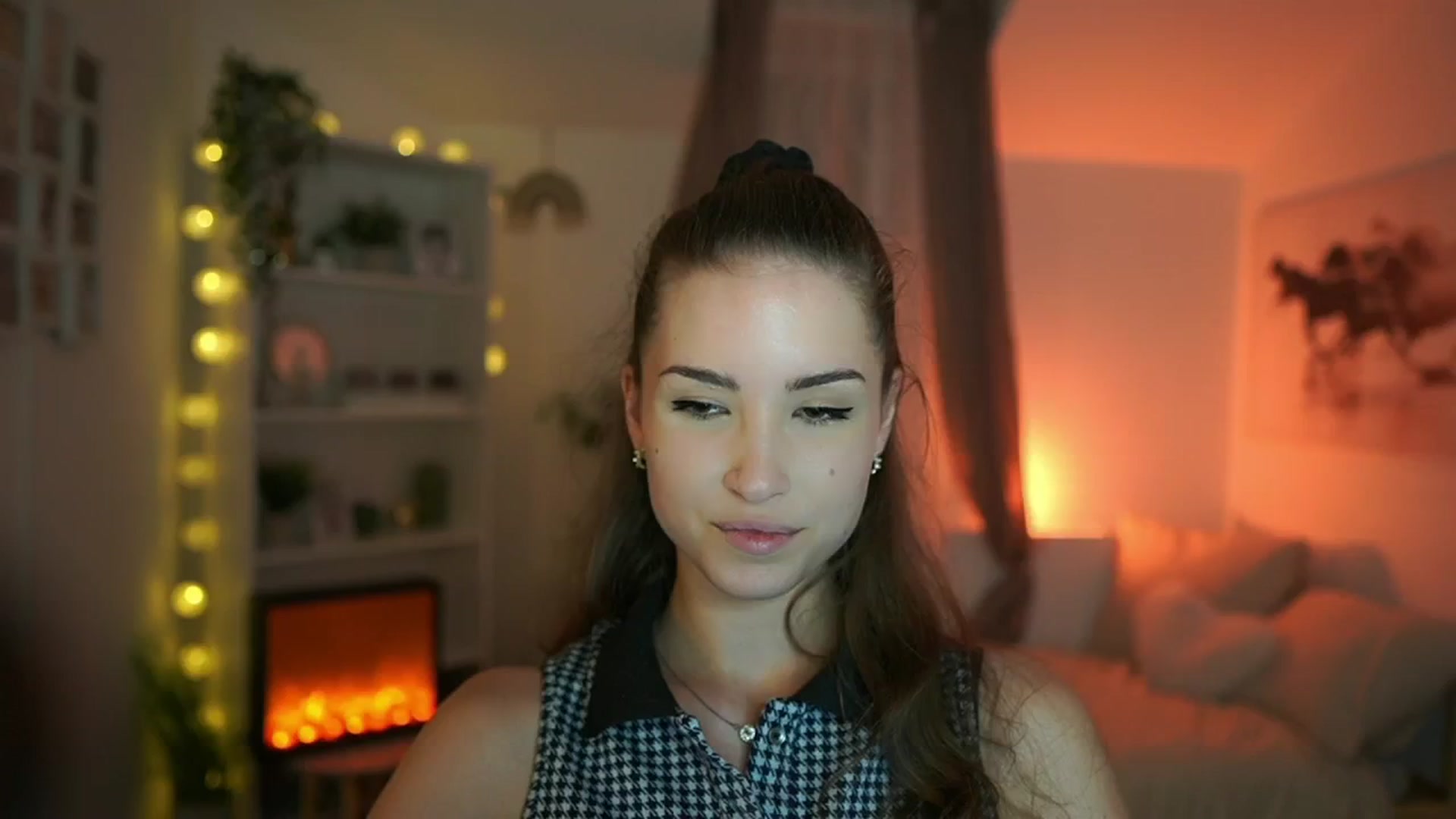 Gallery image thumbnail from Shy_jane's myfreecams stream on, 06/30/2024, 12:32 image 15 of 20