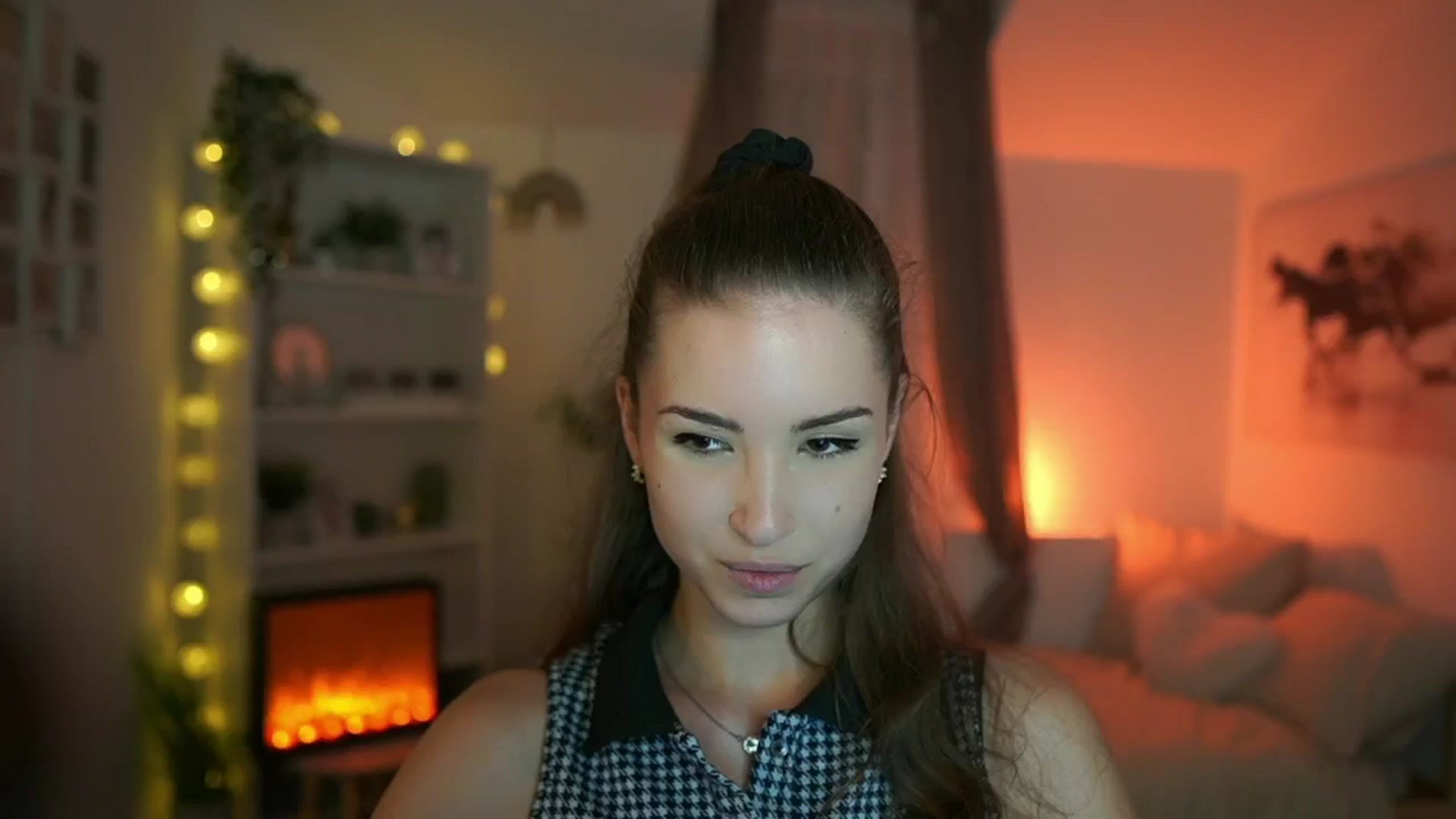 Gallery image thumbnail from Shy_jane's myfreecams stream on, 06/30/2024, 12:32 image 16 of 20