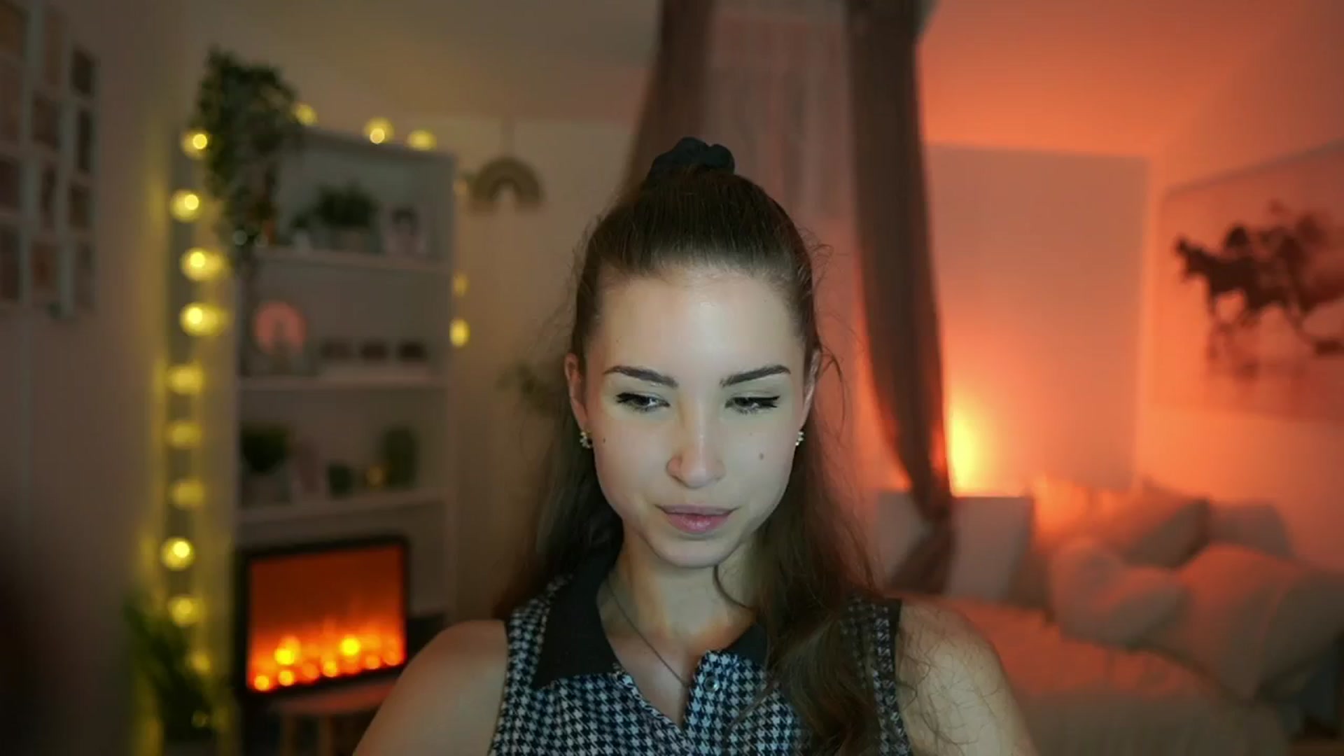 Gallery image thumbnail from Shy_jane's myfreecams stream on, 06/30/2024, 12:32 image 9 of 20