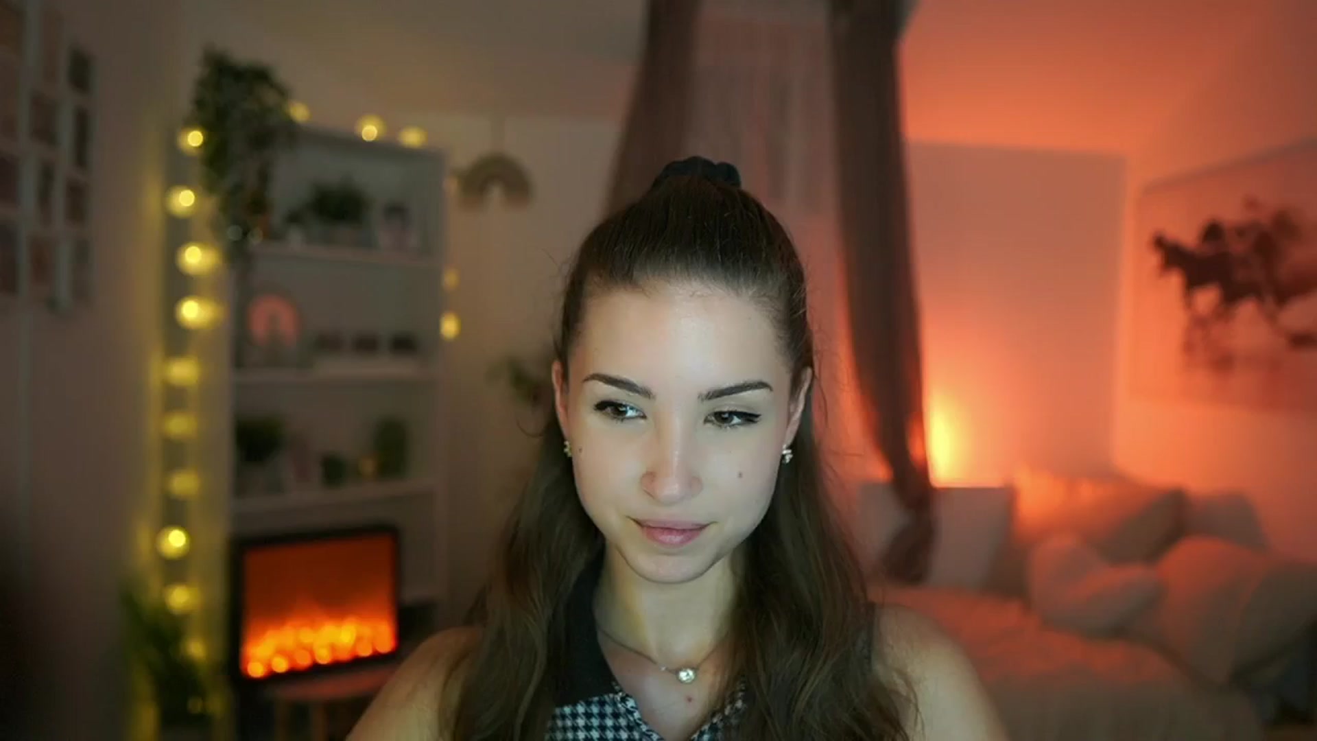 Gallery image thumbnail from Shy_jane's myfreecams stream on, 06/30/2024, 14:19 image 7 of 20