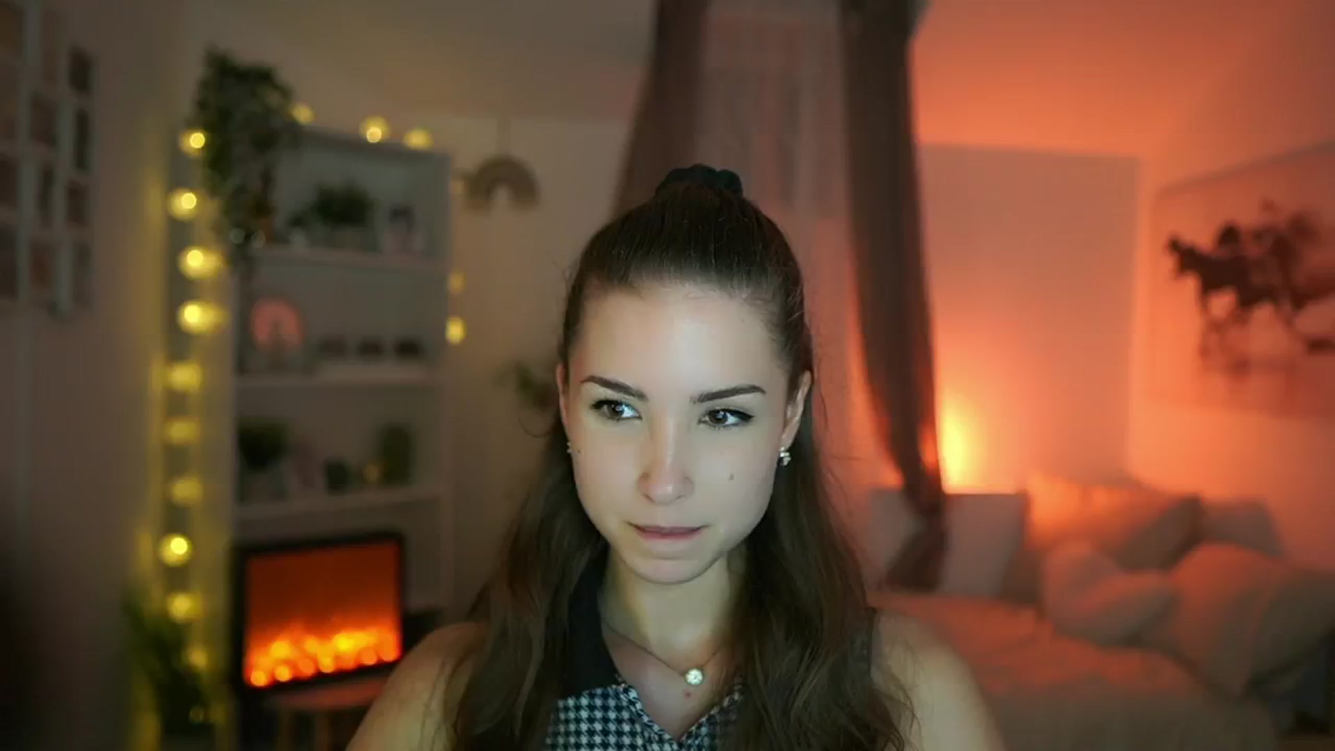 Gallery image thumbnail from Shy_jane's myfreecams stream on, 06/30/2024, 14:19 image 2 of 20