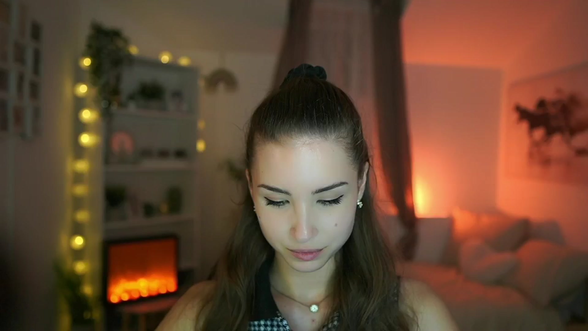 Gallery image thumbnail from Shy_jane's myfreecams stream on, 06/30/2024, 14:19 image 9 of 20