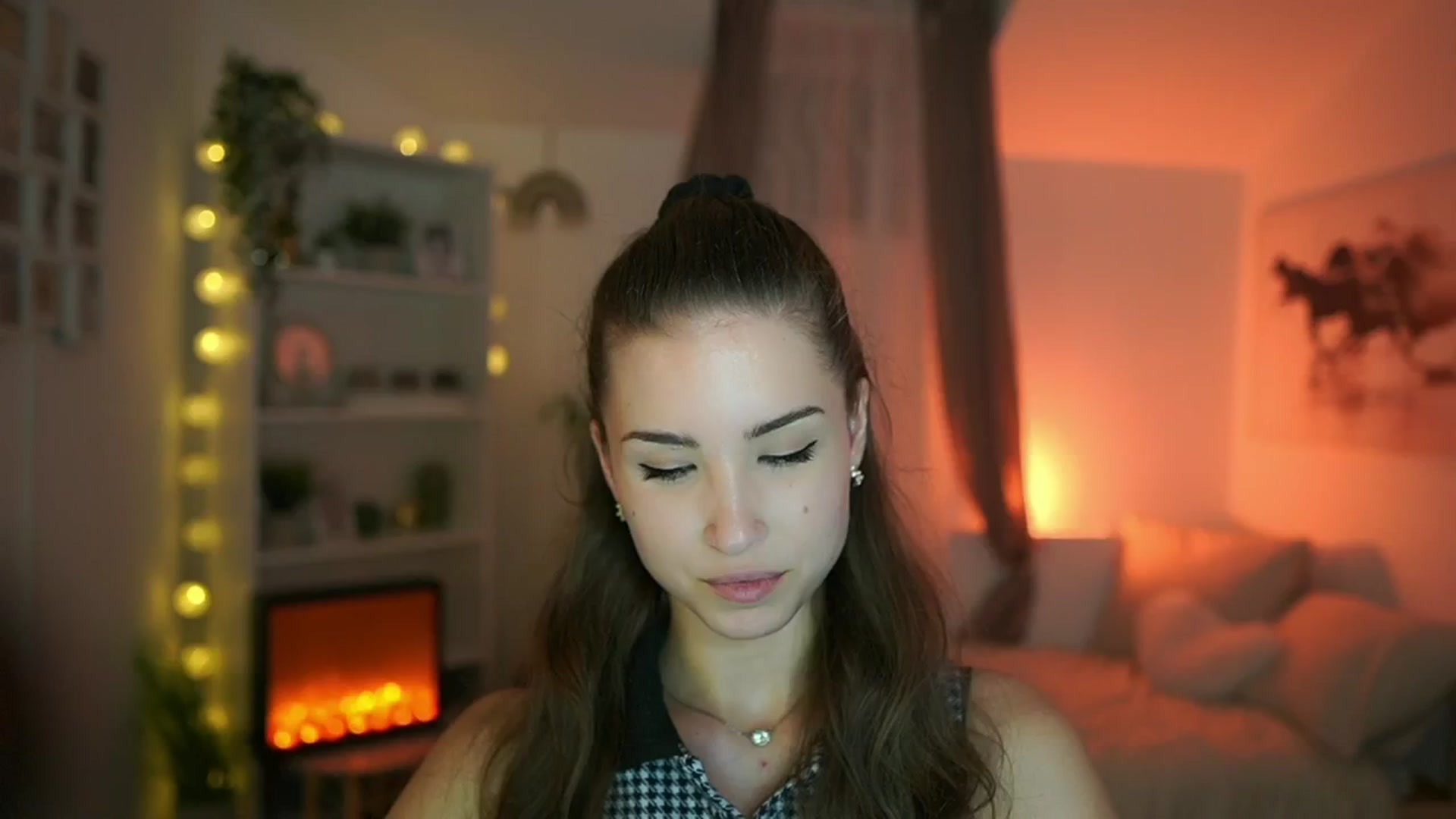 Gallery image thumbnail from Shy_jane's myfreecams stream on, 06/30/2024, 14:19 image 5 of 20