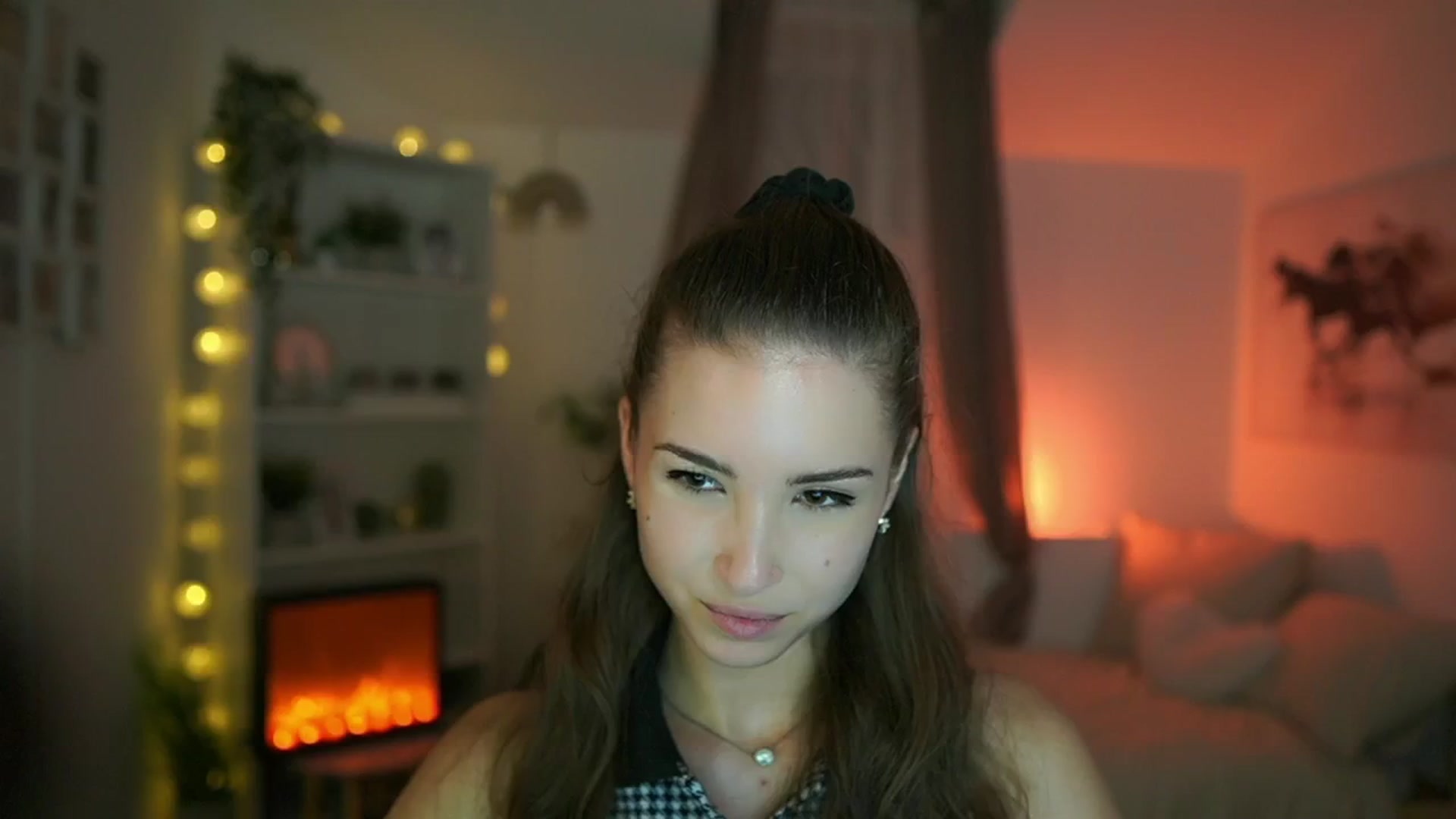 Gallery image thumbnail from Shy_jane's myfreecams stream on, 06/30/2024, 14:19 image 11 of 20