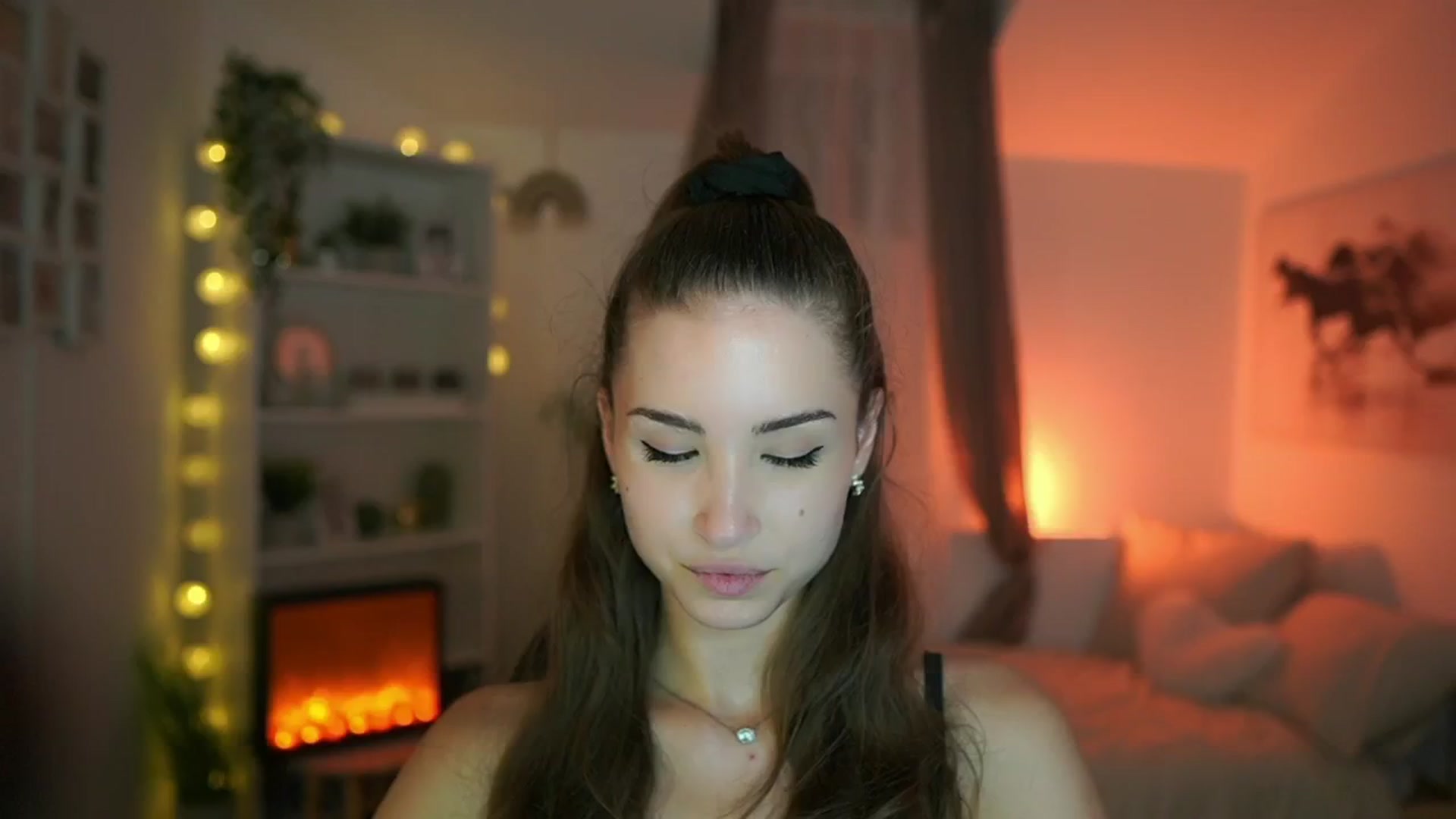 Gallery image thumbnail from Shy_jane's myfreecams stream on, 06/30/2024, 14:48 image 5 of 20