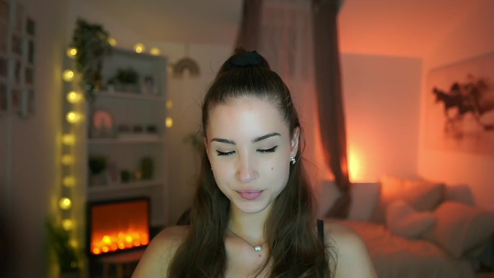 Gallery image thumbnail from Shy_jane's myfreecams stream on, 06/30/2024, 14:48 image 9 of 20