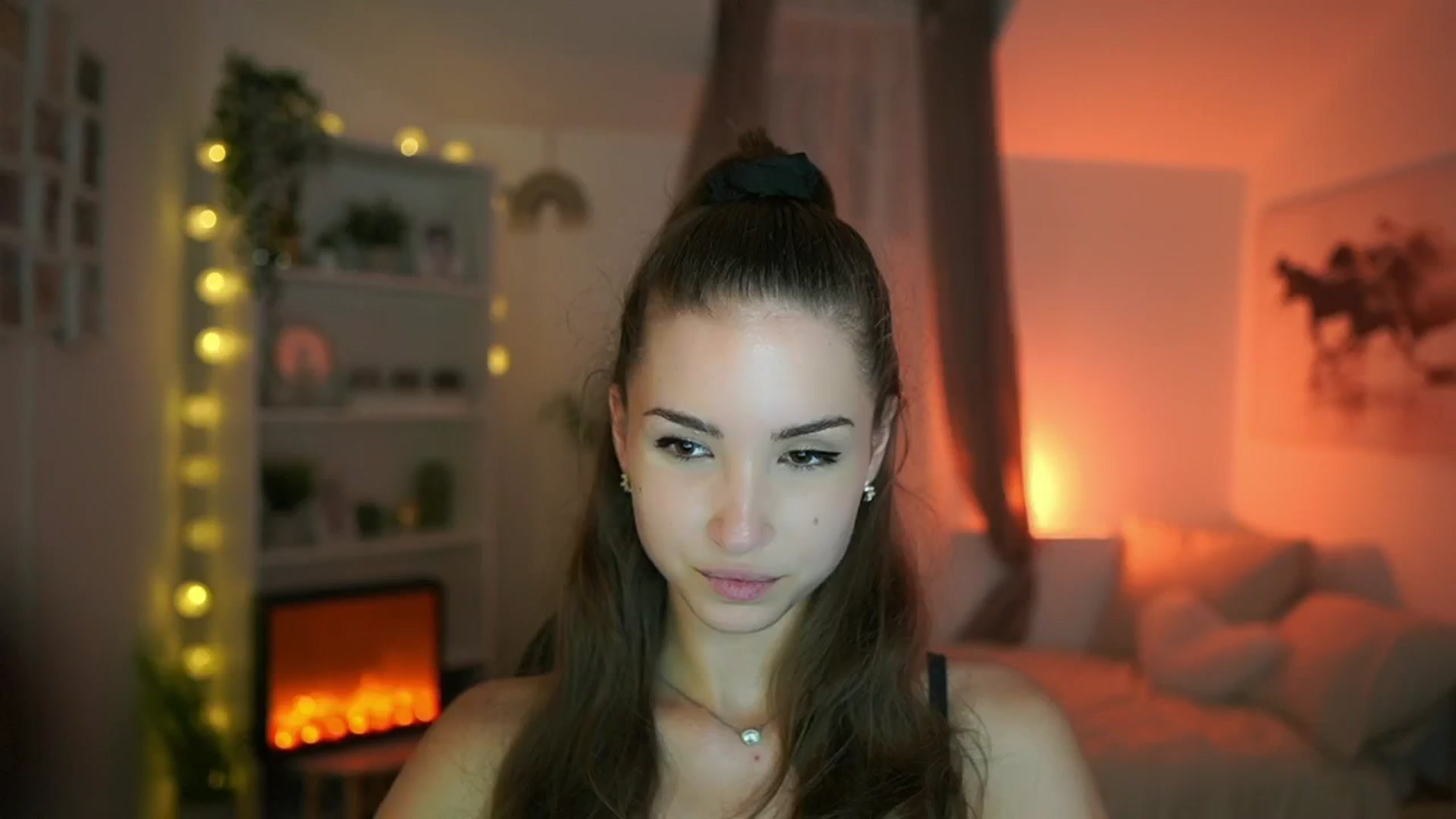 Gallery image thumbnail from Shy_jane's myfreecams stream on, 06/30/2024, 14:48 image 6 of 20
