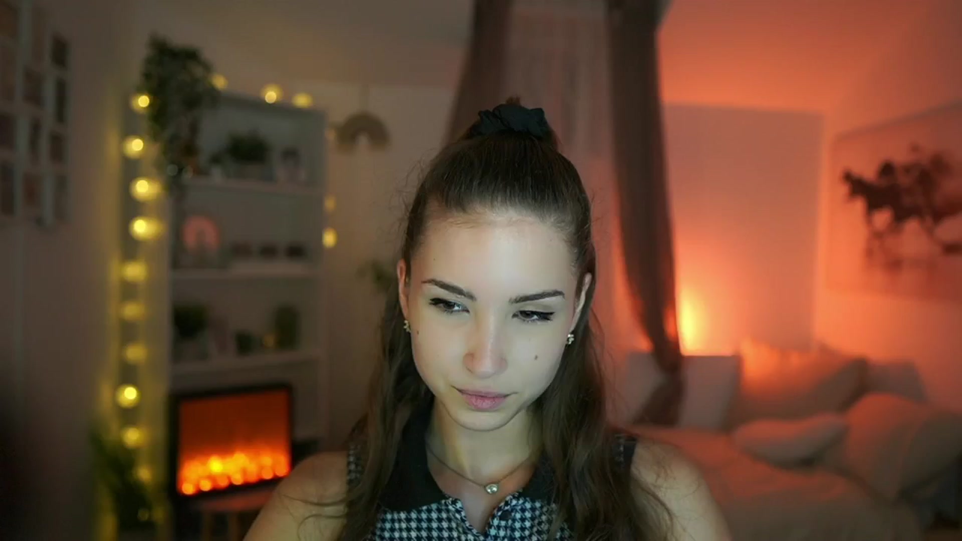 Gallery image thumbnail from Shy_jane's myfreecams stream on, 06/30/2024, 16:18 image 2 of 20