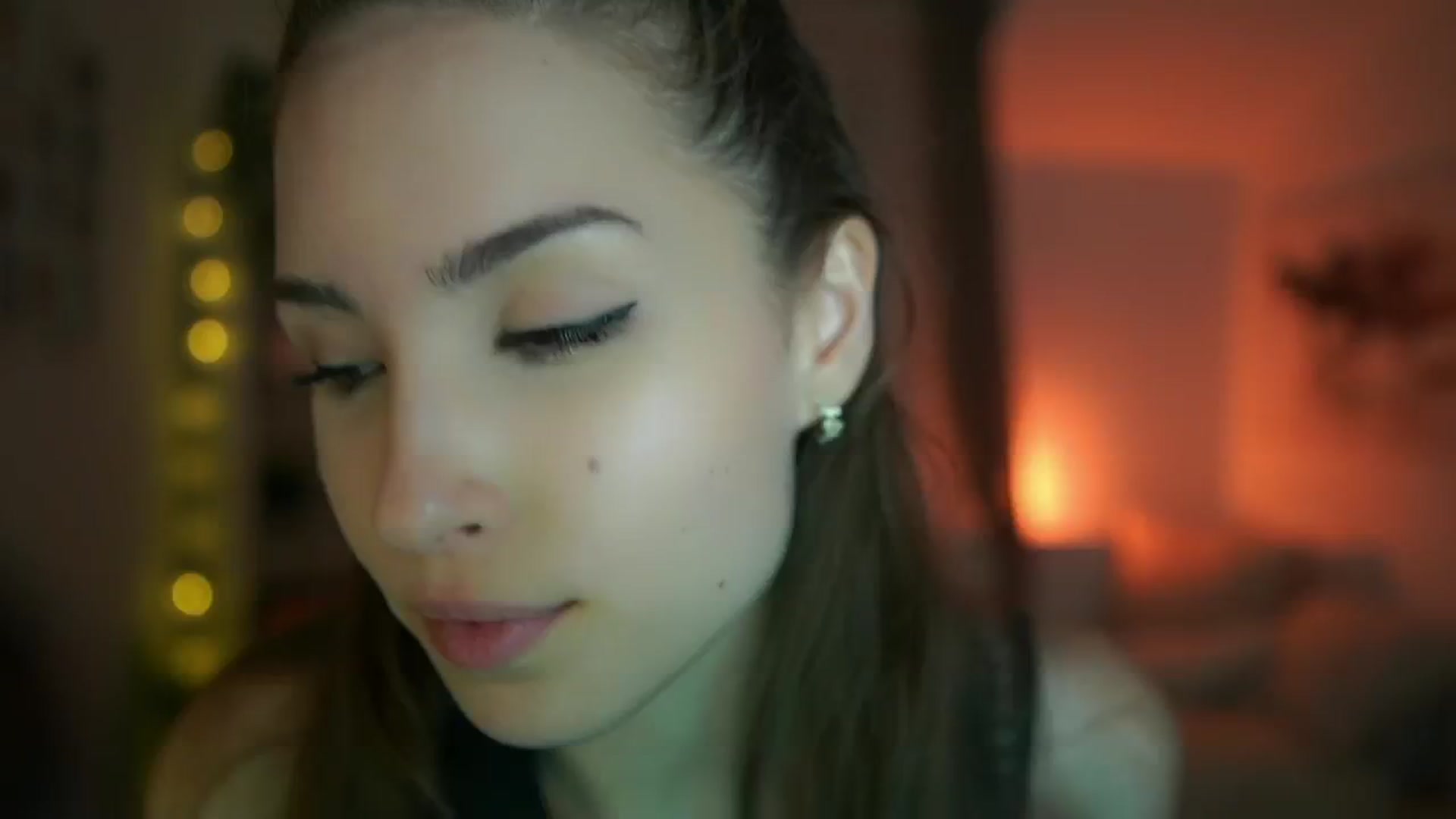Gallery image thumbnail from Shy_jane's myfreecams stream on, 06/30/2024, 16:18 image 10 of 20