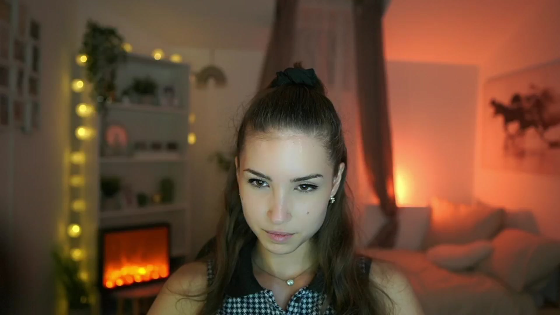 Gallery image thumbnail from Shy_jane's myfreecams stream on, 06/30/2024, 16:18 image 5 of 20