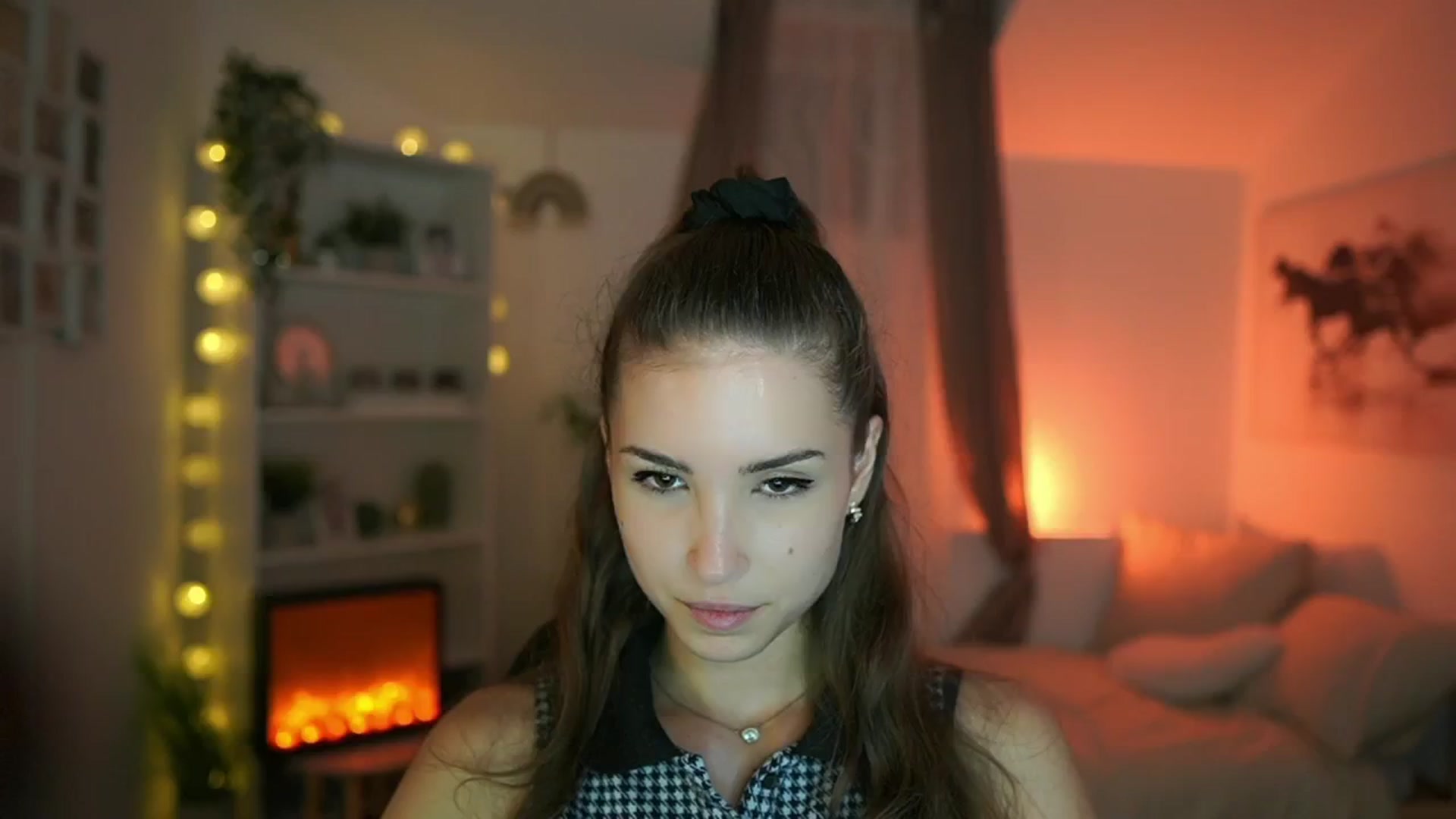 Gallery image thumbnail from Shy_jane's myfreecams stream on, 06/30/2024, 16:18 image 4 of 20