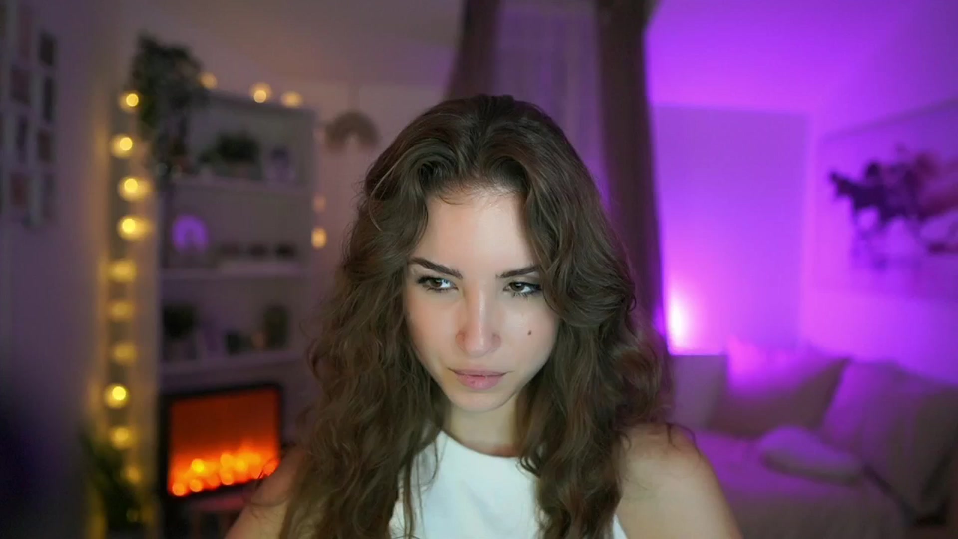 Gallery image thumbnail from Shy_jane's myfreecams stream on, 07/02/2024, 14:48 image 4 of 20