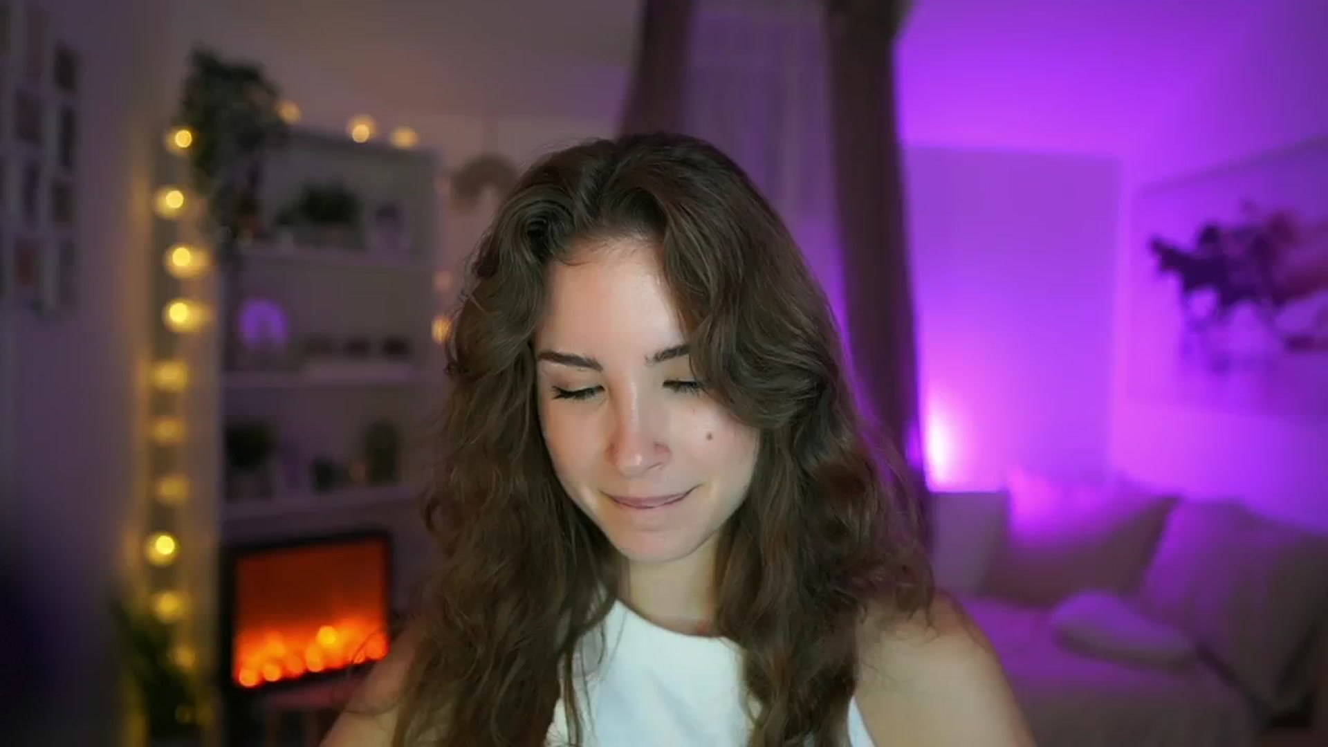 Gallery image thumbnail from Shy_jane's myfreecams stream on, 07/02/2024, 14:48 image 5 of 20