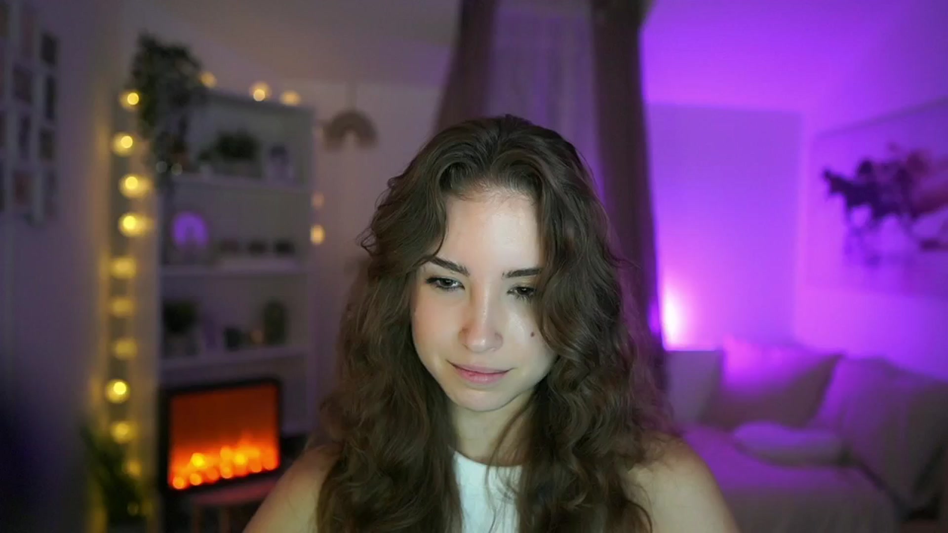 Gallery image thumbnail from Shy_jane's myfreecams stream on, 07/02/2024, 17:16 image 9 of 20
