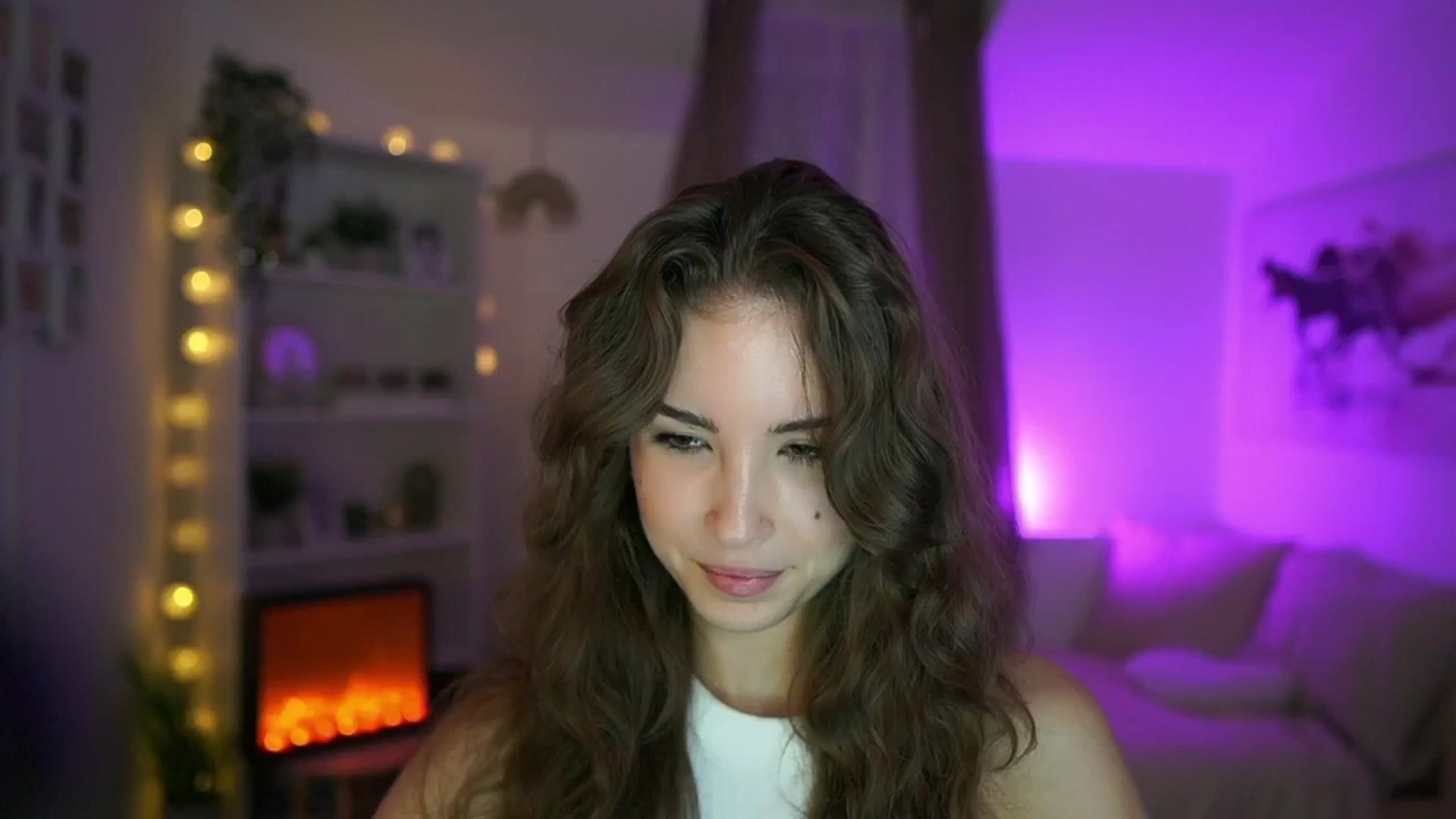 Gallery image thumbnail from Shy_jane's myfreecams stream on, 07/02/2024, 17:16 image 17 of 20