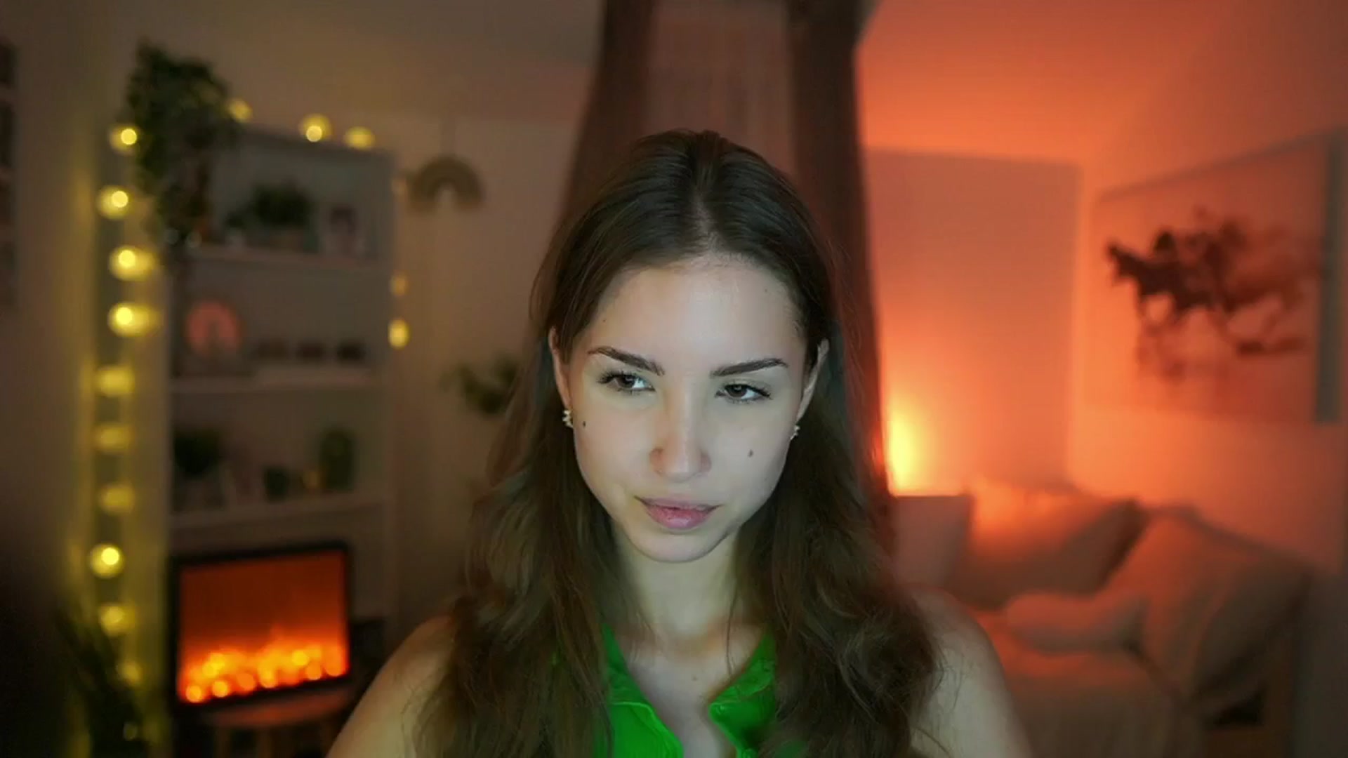 Gallery image thumbnail from Shy_jane's myfreecams stream on, 07/04/2024, 13:34 image 5 of 20