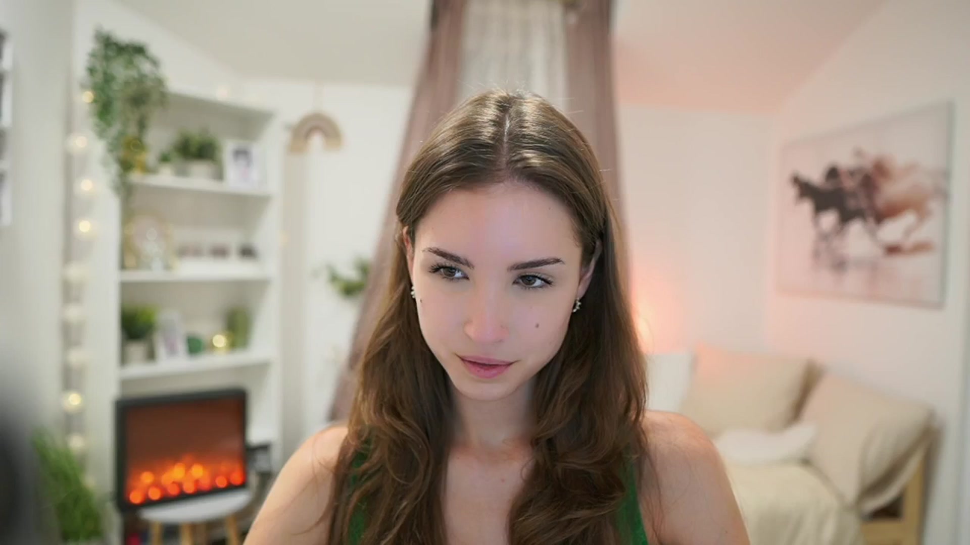 Gallery image thumbnail from Shy_jane's myfreecams stream on, 07/04/2024, 15:28 image 8 of 20