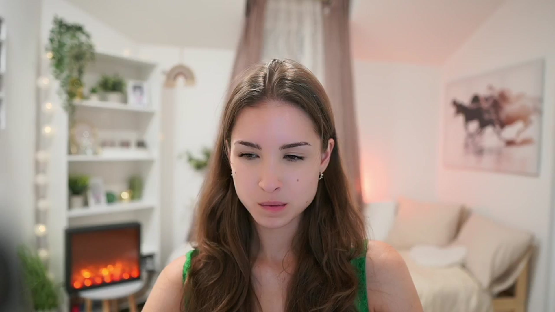 Gallery image thumbnail from Shy_jane's myfreecams stream on, 07/04/2024, 17:32 image 10 of 20