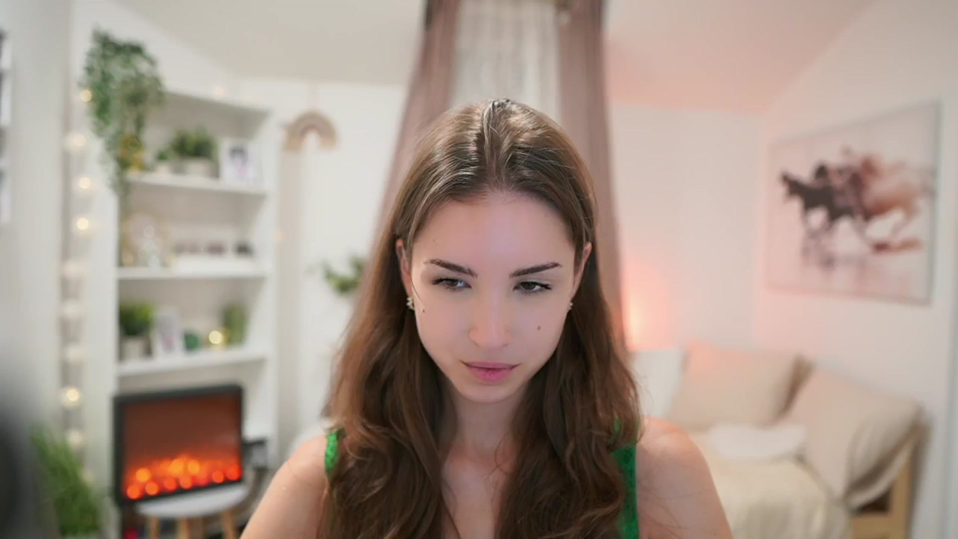 Gallery image thumbnail from Shy_jane's myfreecams stream on, 07/04/2024, 17:32 image 4 of 20