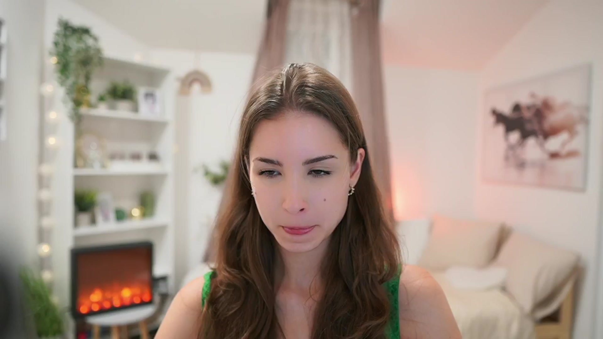 Gallery image thumbnail from Shy_jane's myfreecams stream on, 07/04/2024, 17:32 image 9 of 20