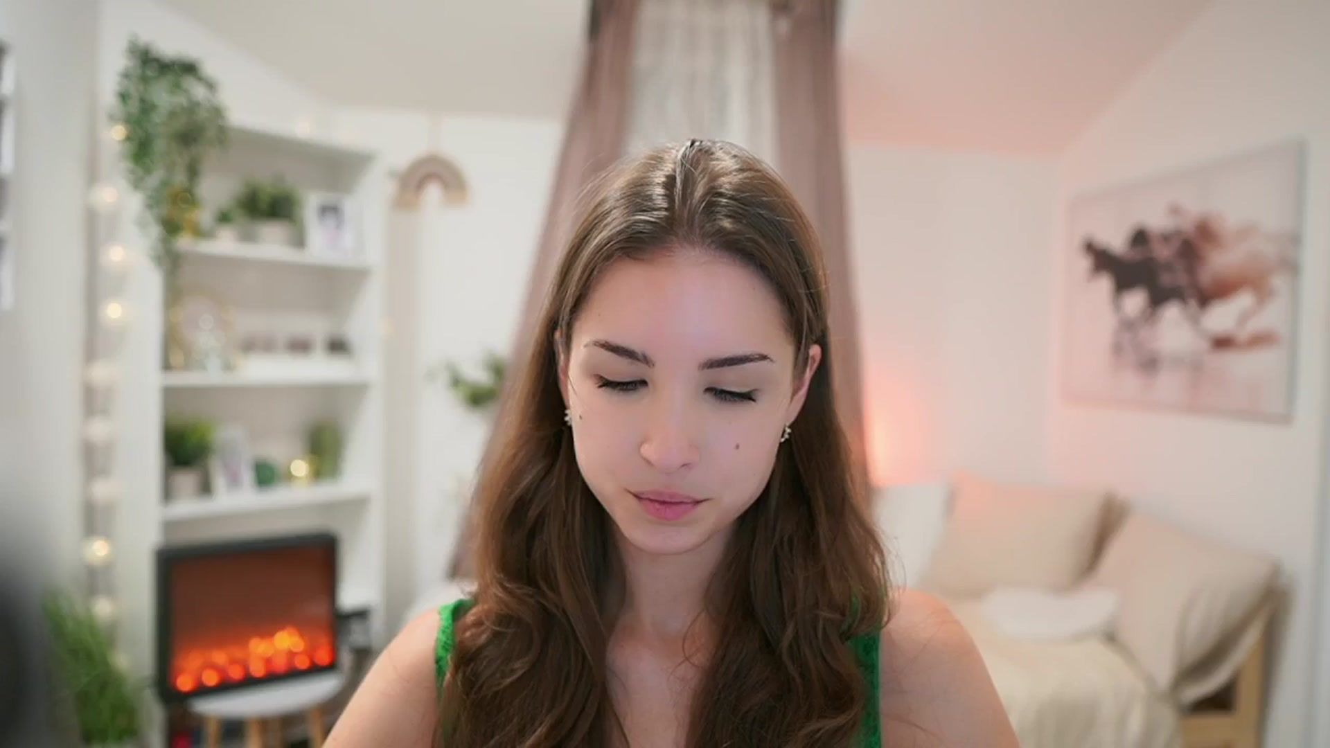 Gallery image thumbnail from Shy_jane's myfreecams stream on, 07/04/2024, 17:32 image 12 of 20