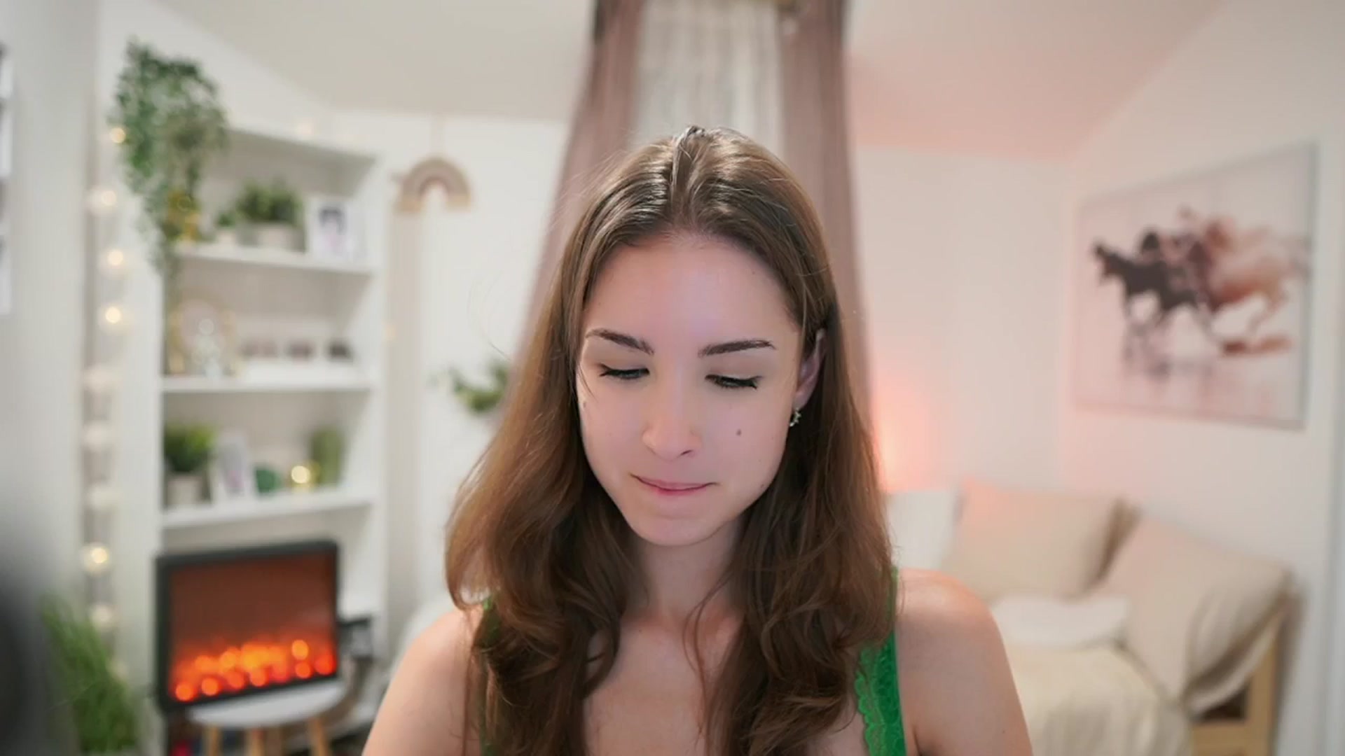 Gallery image thumbnail from Shy_jane's myfreecams stream on, 07/04/2024, 17:32 image 14 of 20