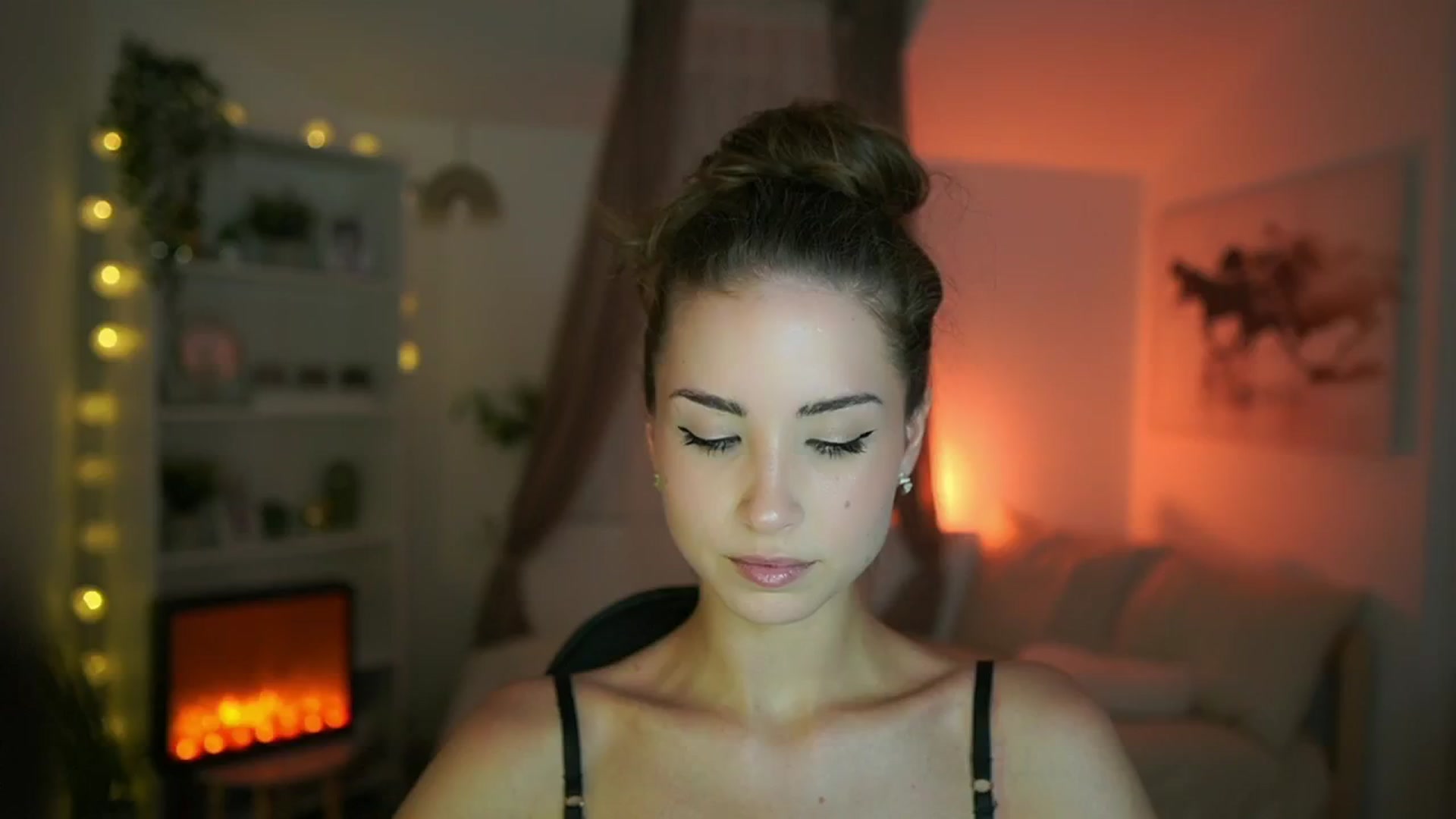 Gallery image thumbnail from Shy_jane's myfreecams stream on, 07/08/2024, 13:51 image 1 of 20