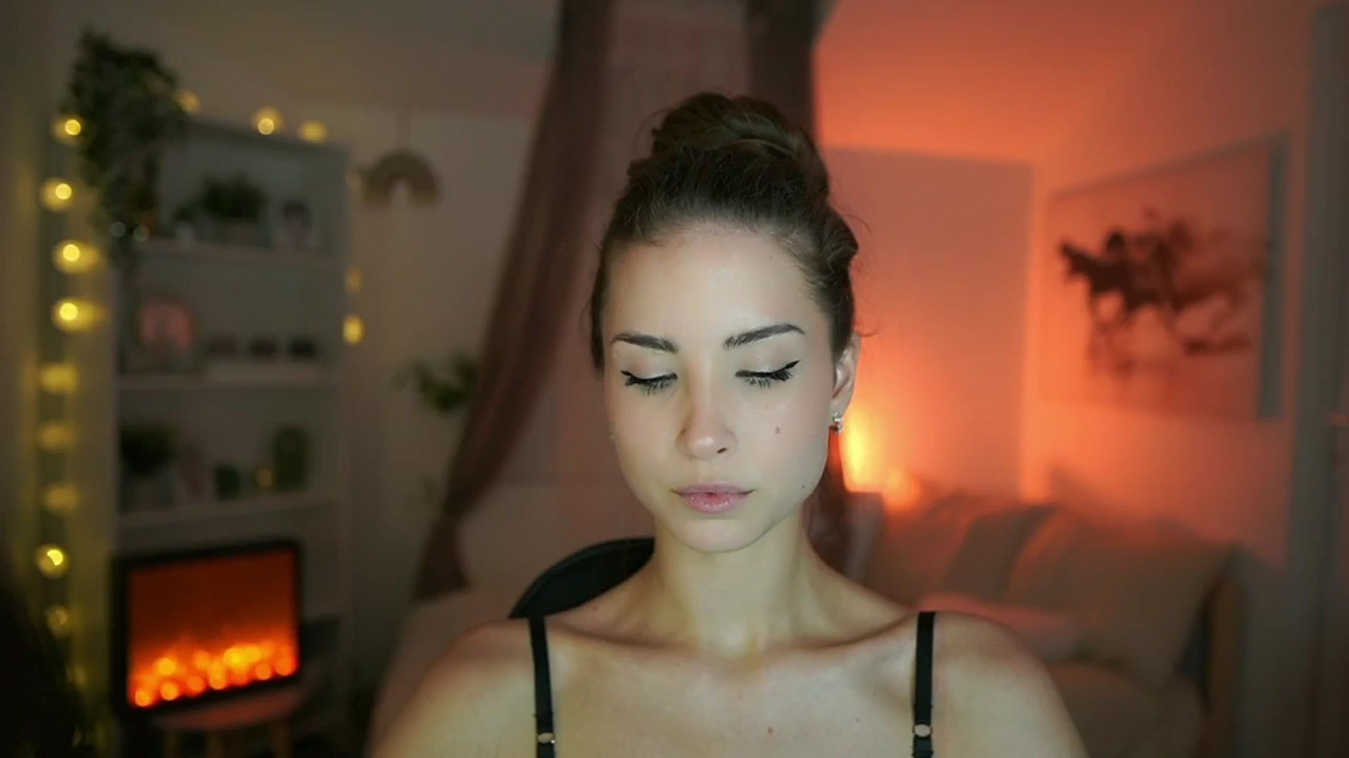 Gallery image thumbnail from Shy_jane's myfreecams stream on, 07/08/2024, 13:51 image 10 of 20