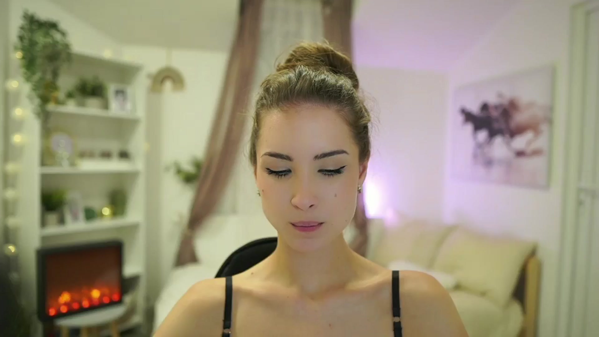 Gallery image thumbnail from Shy_jane's myfreecams stream on, 07/08/2024, 16:27 image 7 of 20