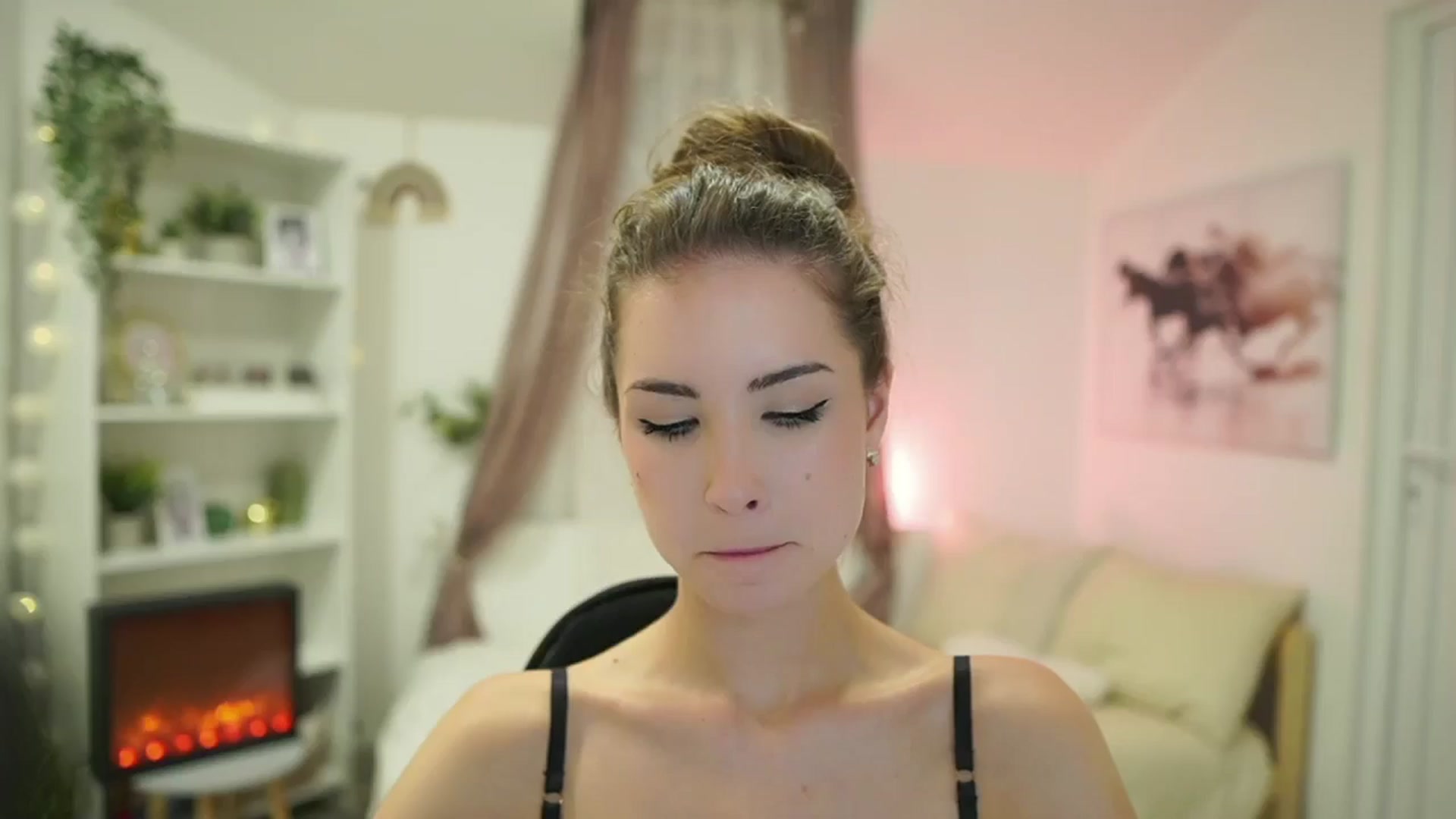Gallery image thumbnail from Shy_jane's myfreecams stream on, 07/08/2024, 16:27 image 8 of 20
