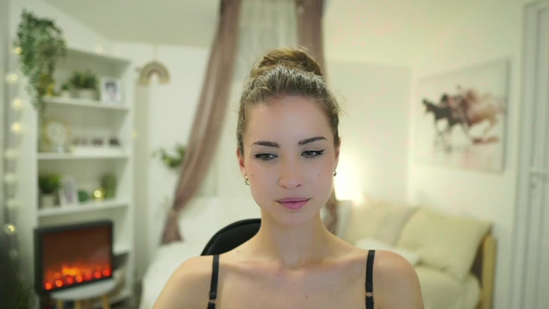 Gallery image thumbnail from Shy_jane's myfreecams stream on, 07/08/2024, 16:56 image 8 of 20