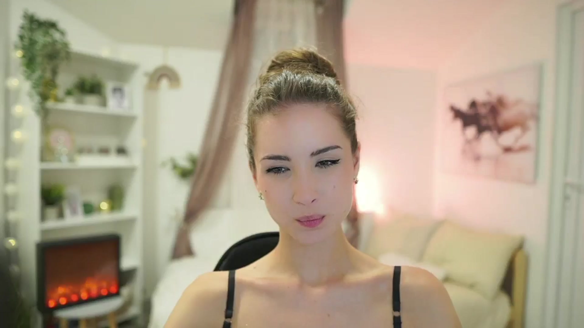 Gallery image thumbnail from Shy_jane's myfreecams stream on, 07/08/2024, 16:56 image 7 of 20