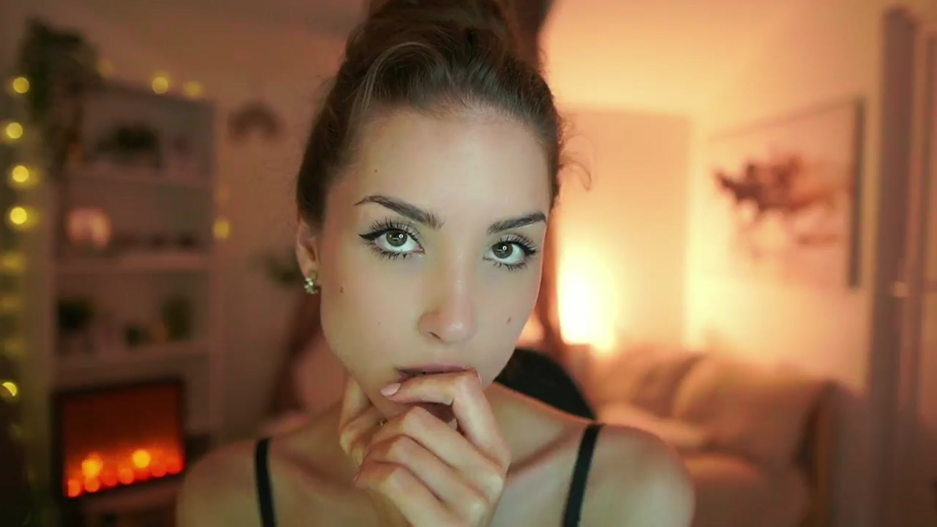 Gallery image thumbnail from Shy_jane's myfreecams stream on, 07/08/2024, 17:41 image 10 of 20