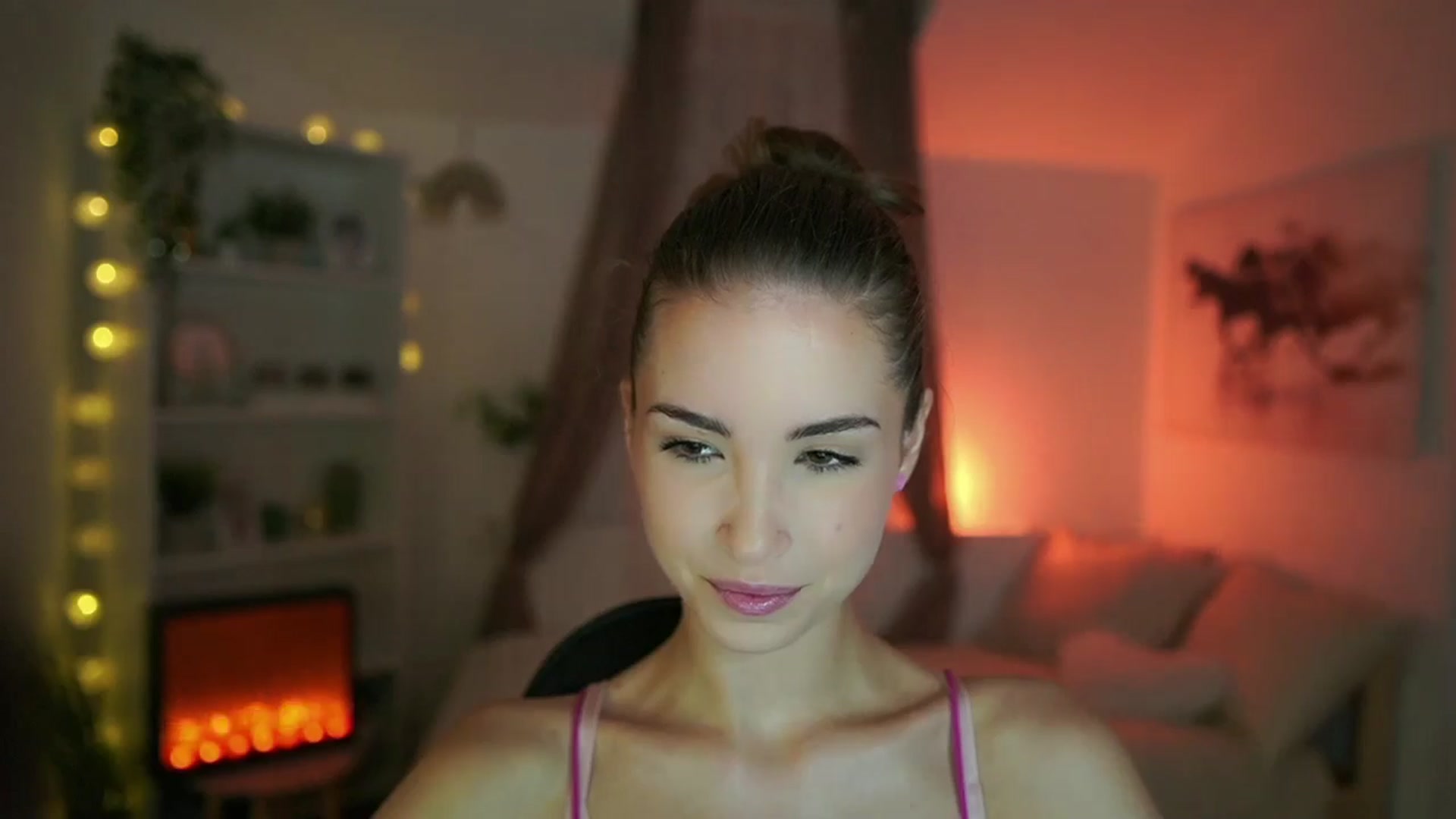 Gallery image thumbnail from Shy_jane's myfreecams stream on, 07/14/2024, 09:47 image 10 of 20