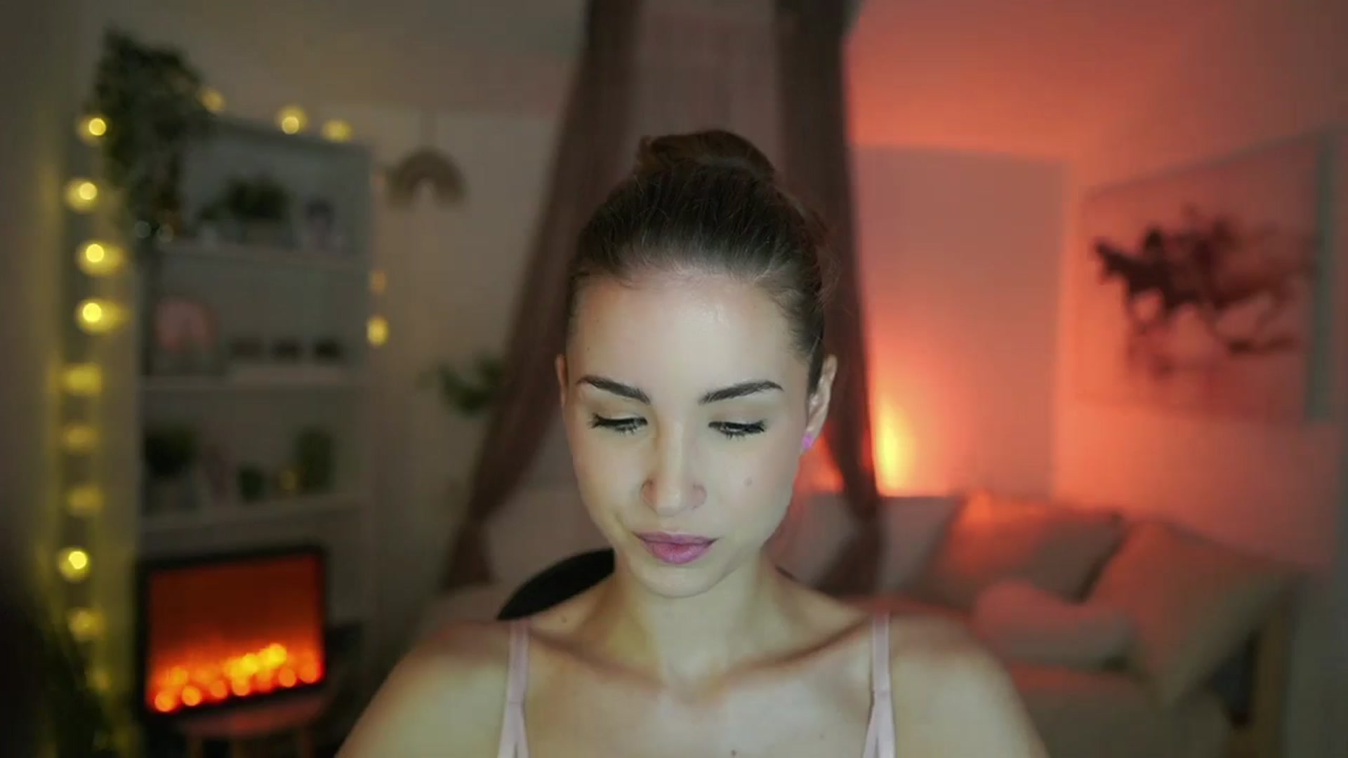 Gallery image thumbnail from Shy_jane's myfreecams stream on, 07/14/2024, 11:07 image 8 of 20