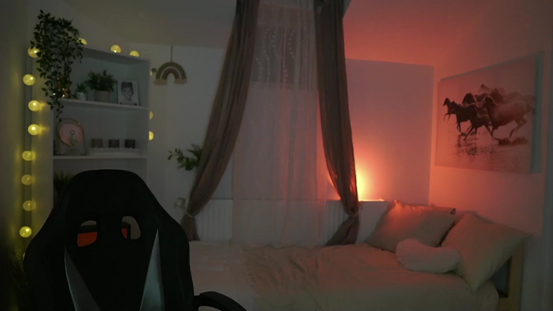 Gallery image thumbnail from Shy_jane's myfreecams stream on, 07/14/2024, 13:33 image 3 of 20