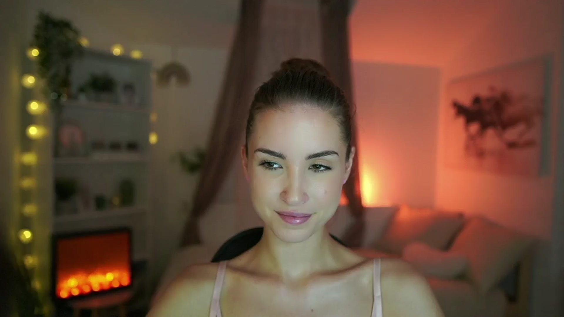 Gallery image thumbnail from Shy_jane's myfreecams stream on, 07/14/2024, 13:33 image 13 of 20