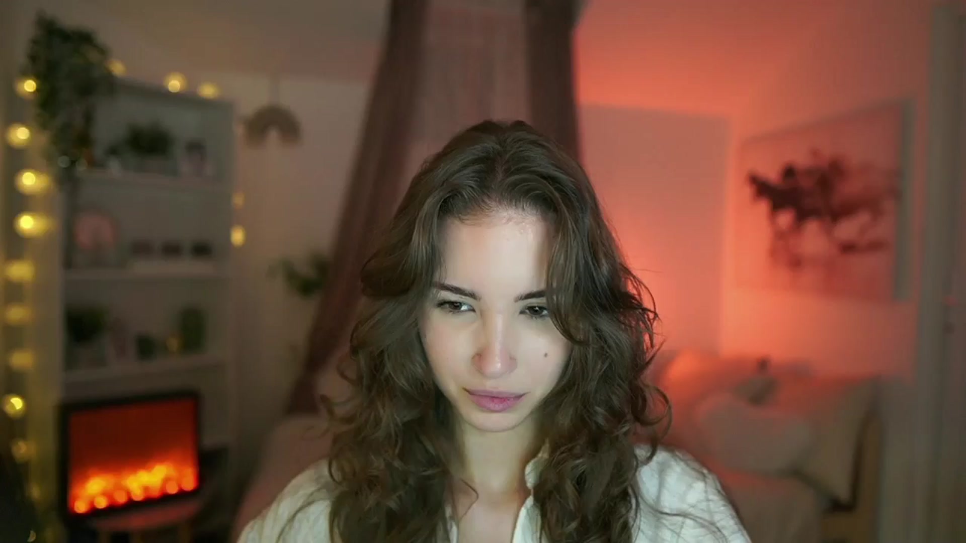 Gallery image thumbnail from Shy_jane's myfreecams stream on, 07/16/2024, 16:06 image 9 of 20