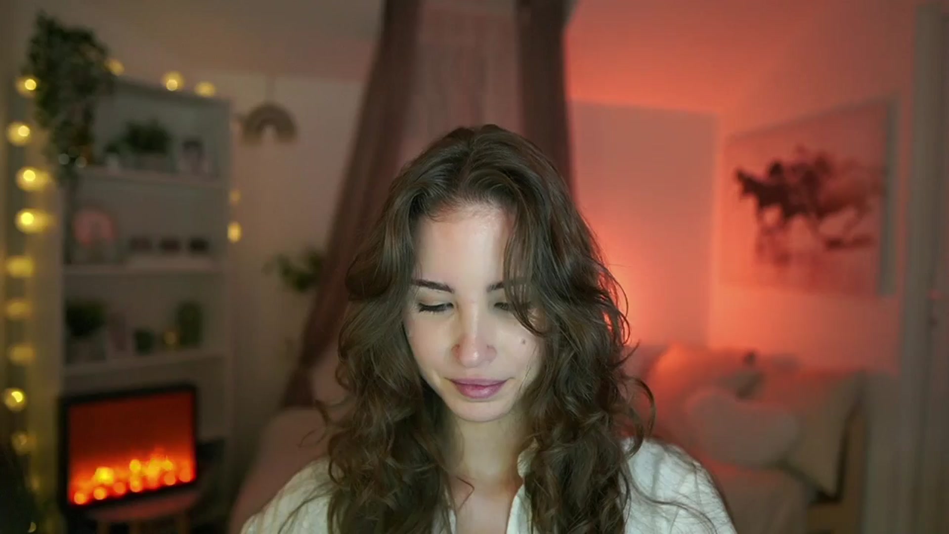 Gallery image thumbnail from Shy_jane's myfreecams stream on, 07/16/2024, 16:06 image 16 of 20