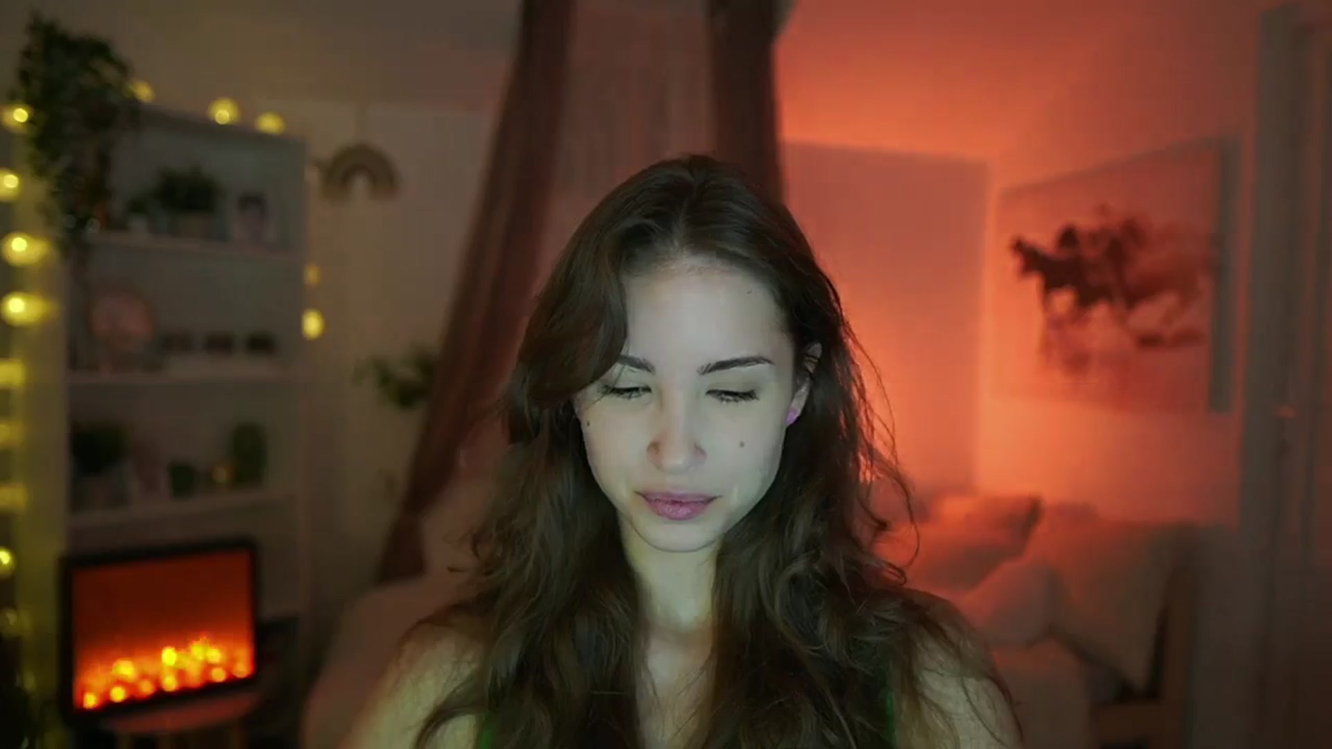 Gallery image thumbnail from Shy_jane's myfreecams stream on, 07/25/2024, 08:55 image 17 of 20