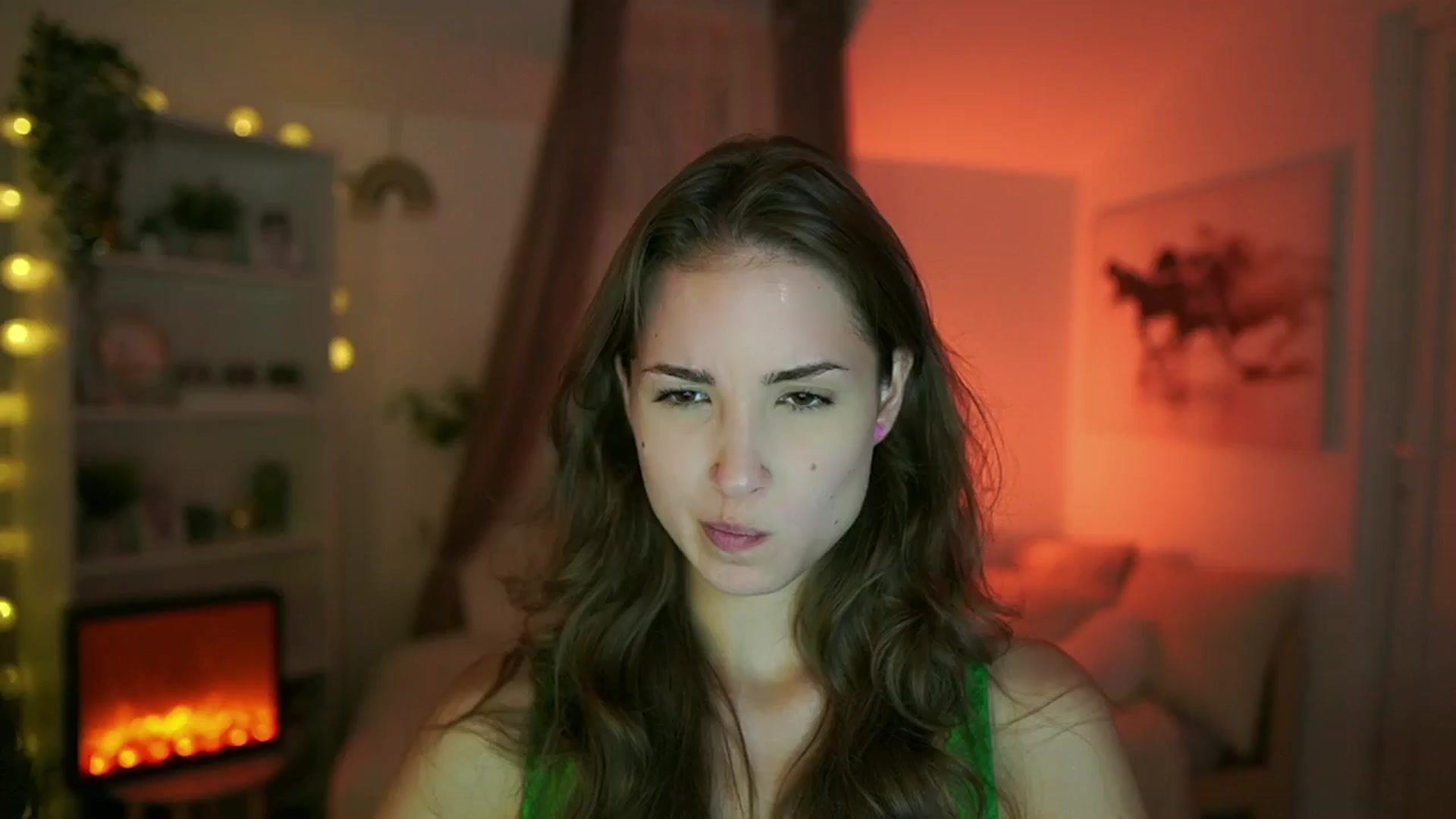 Gallery image thumbnail from Shy_jane's myfreecams stream on, 07/25/2024, 11:25 image 17 of 20